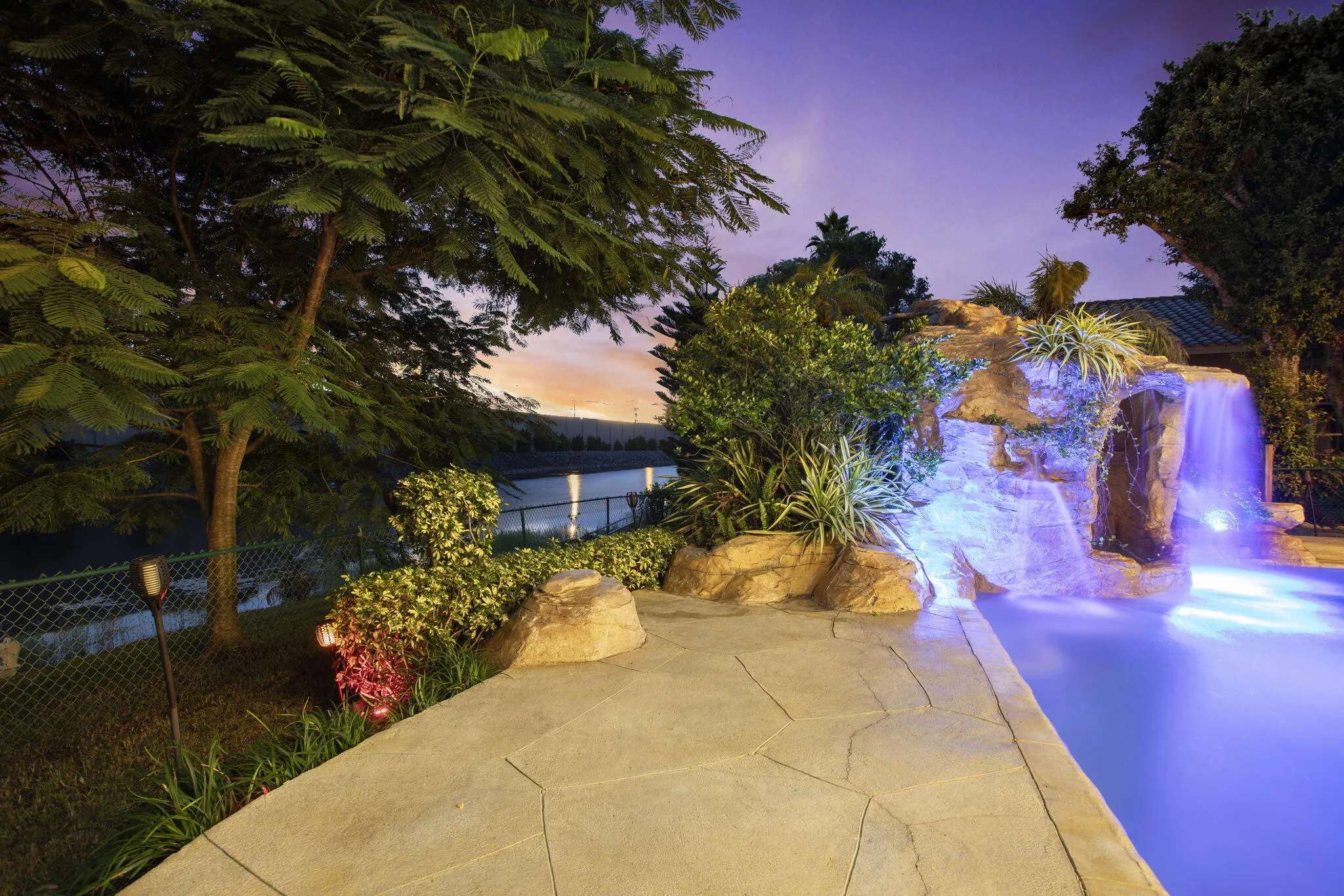 10002 NW 58th Court NW