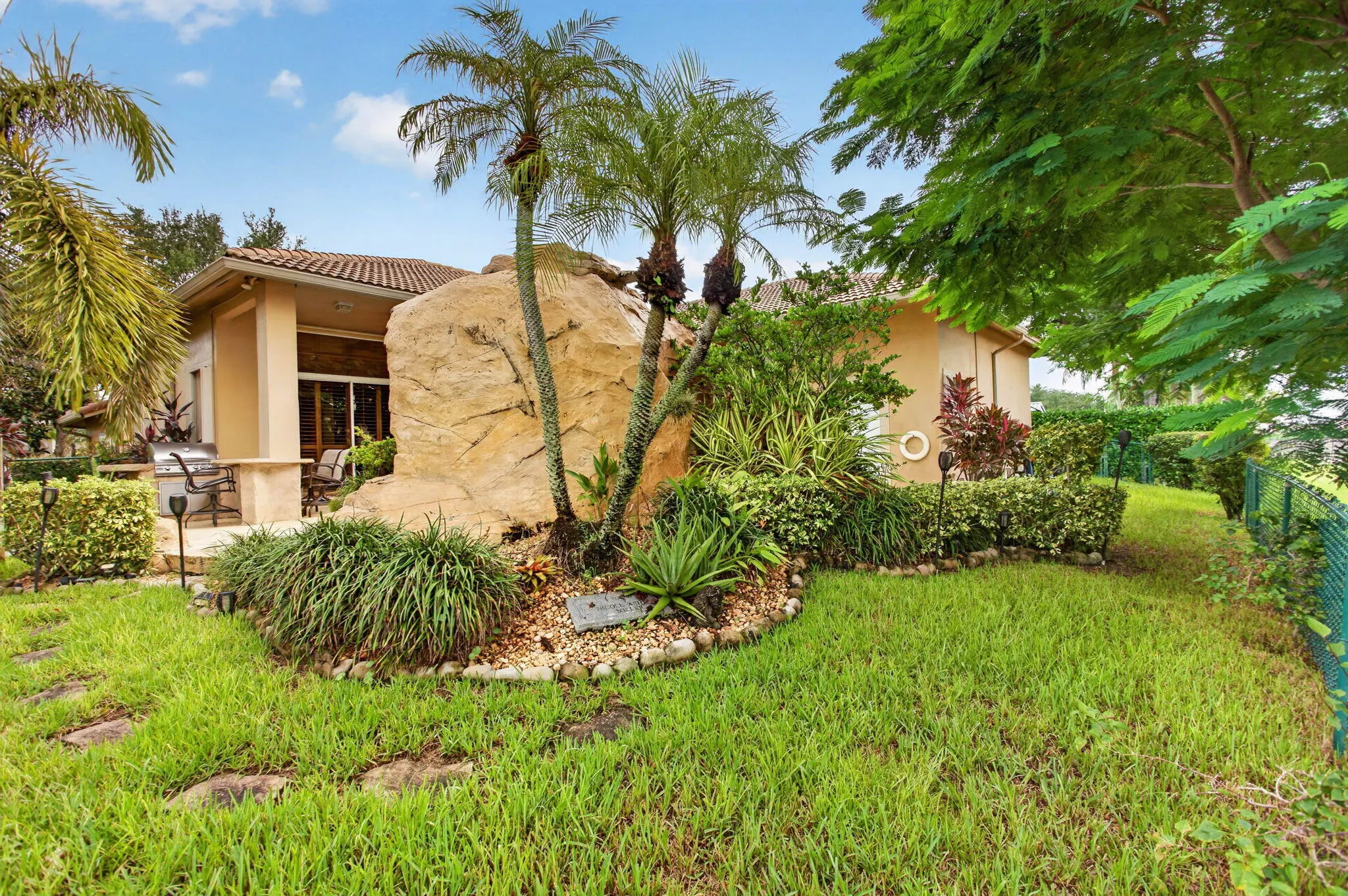 10002 NW 58th Court NW