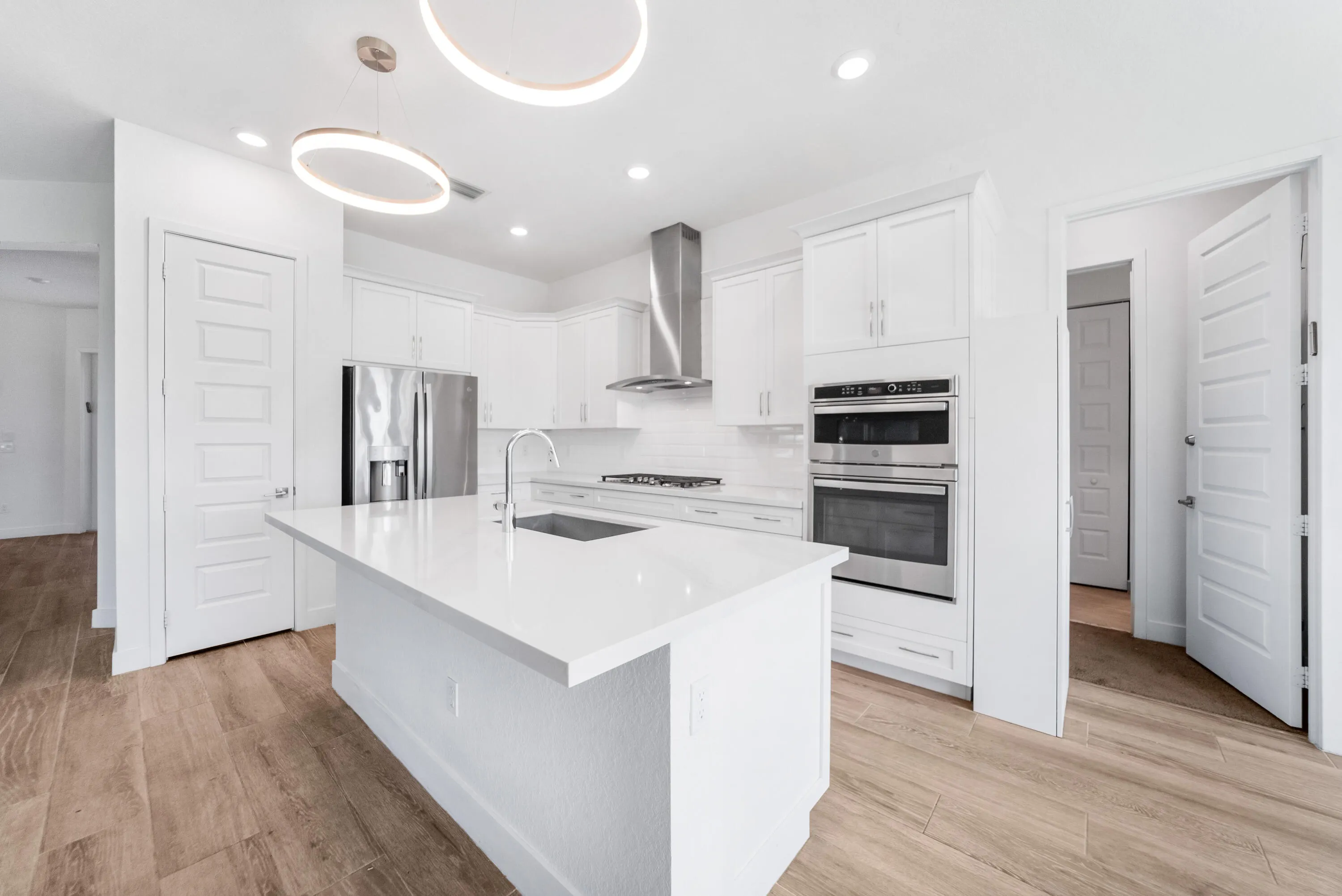 10768 AZUL Lane