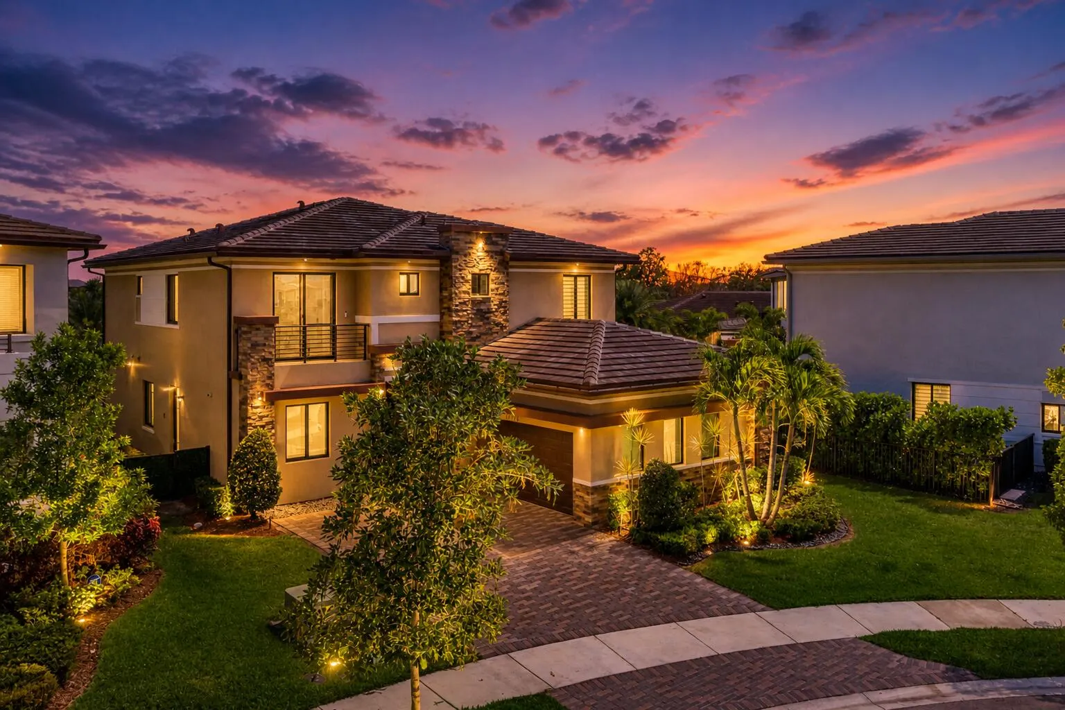 10768 AZUL Lane