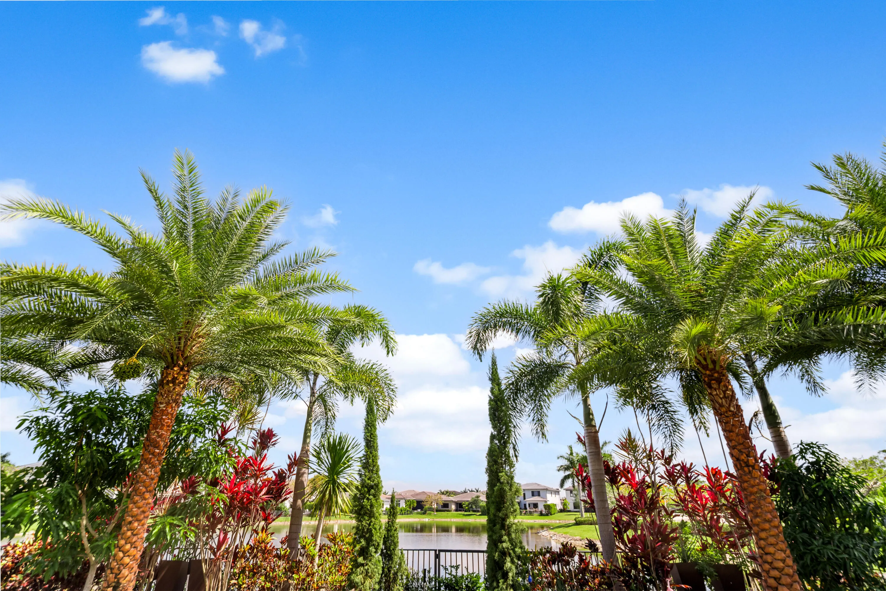 10768 AZUL Lane