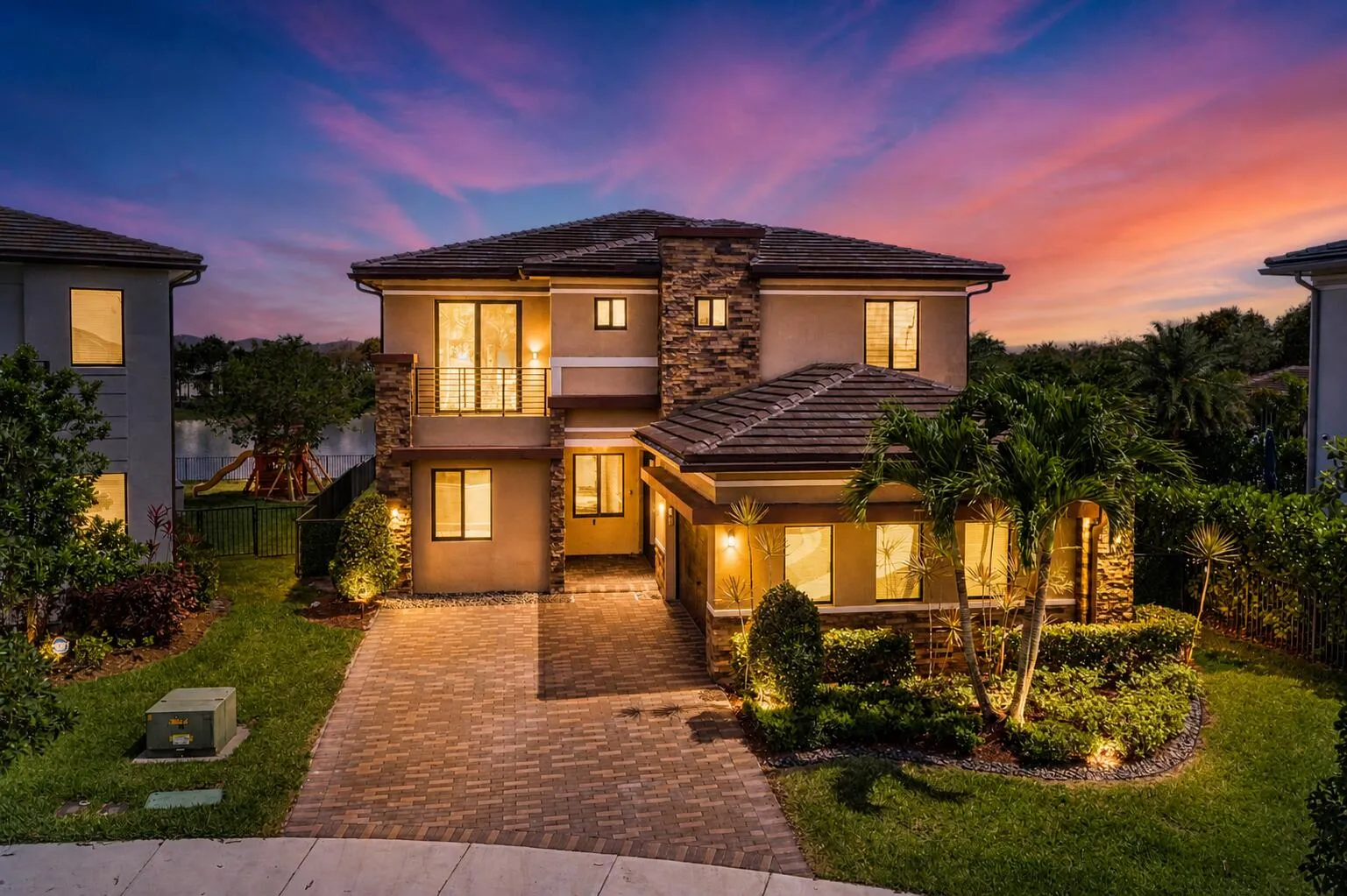 10768 AZUL Lane