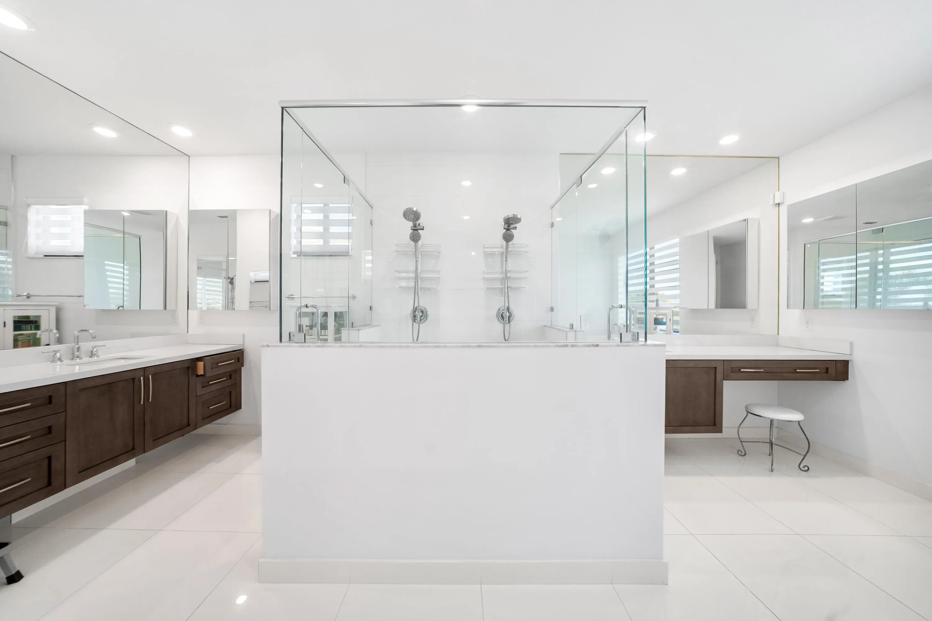 10768 AZUL Lane