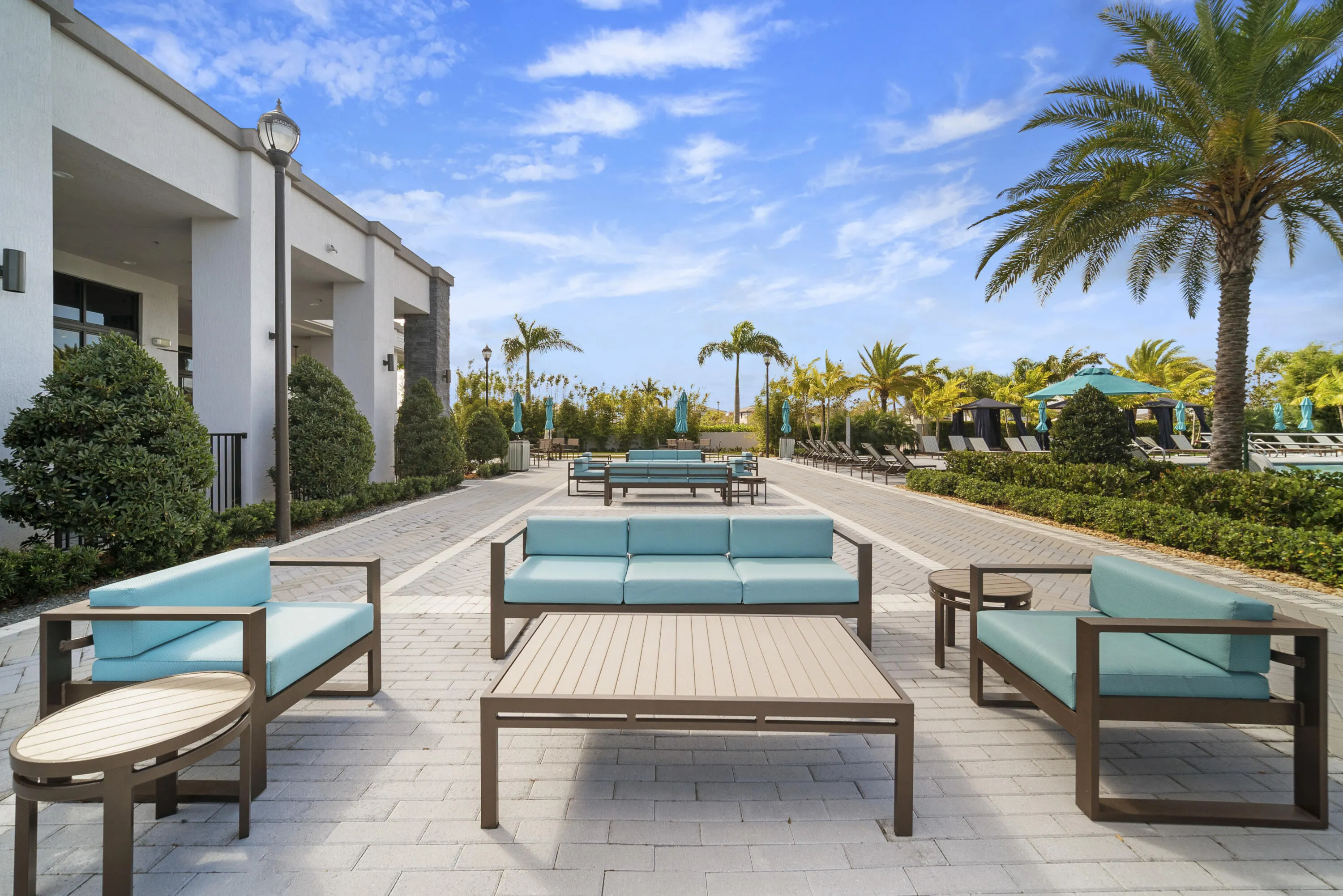 10768 AZUL Lane