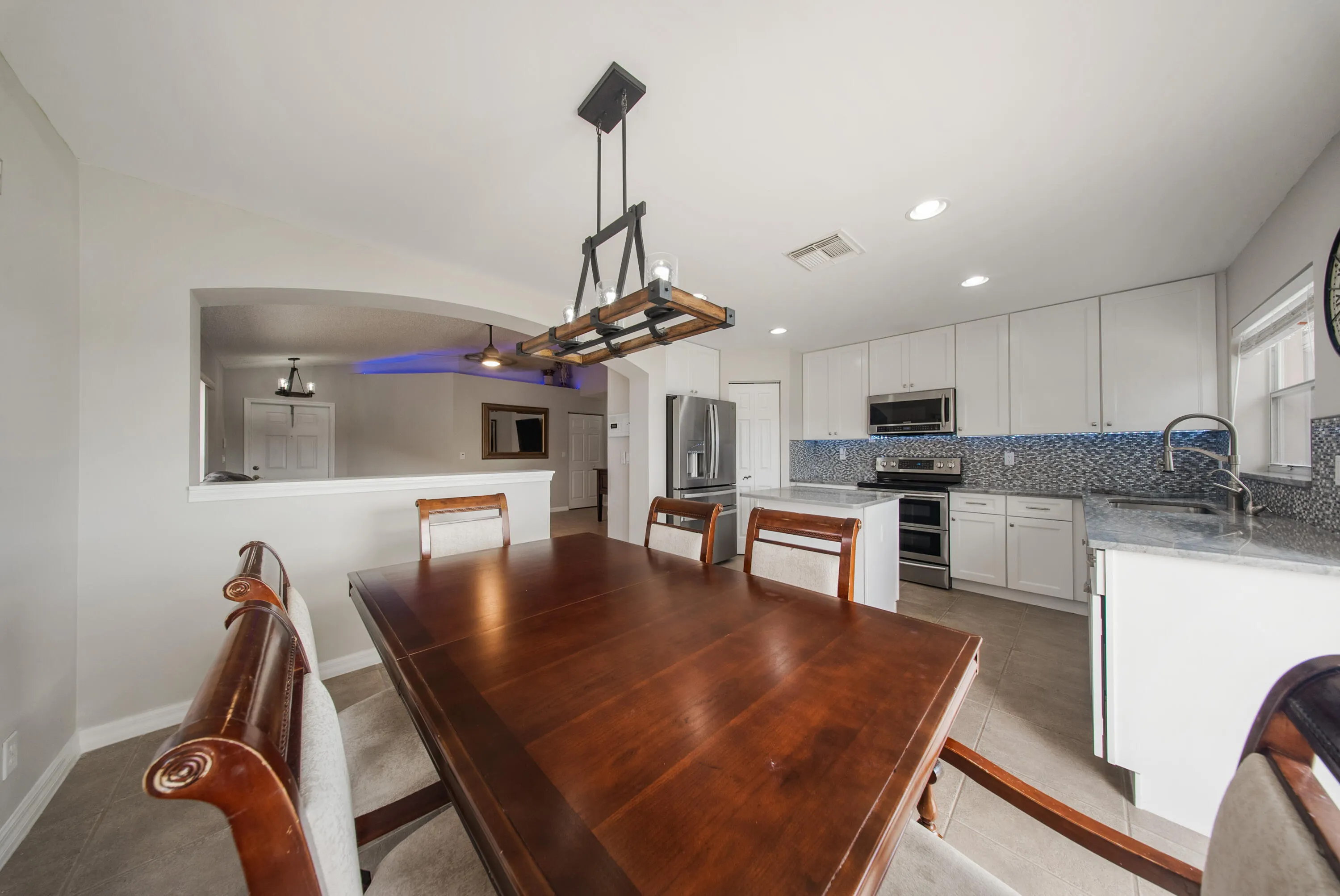 6481 Willoughby Circle
