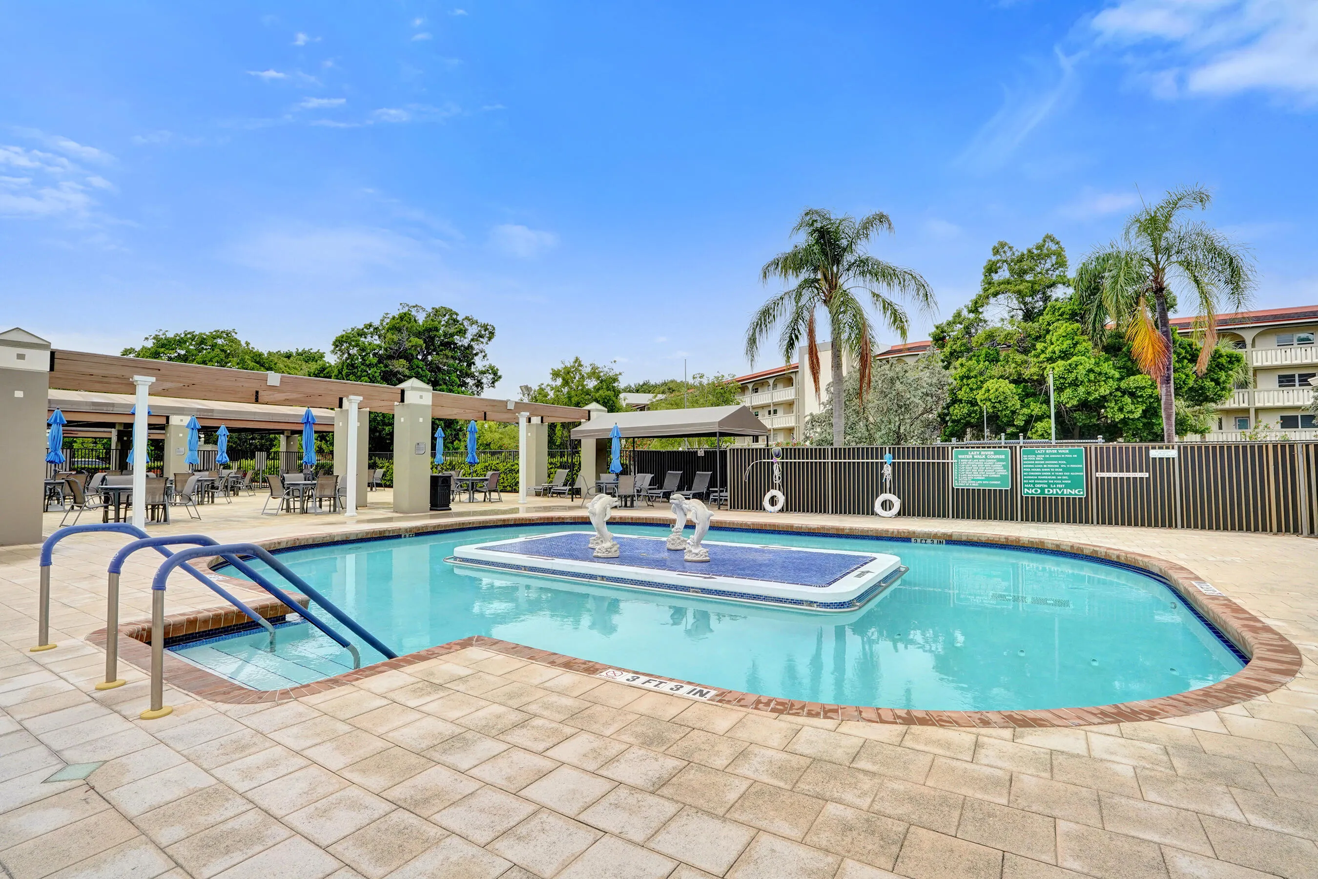 1211 BAHAMA Bend #E1