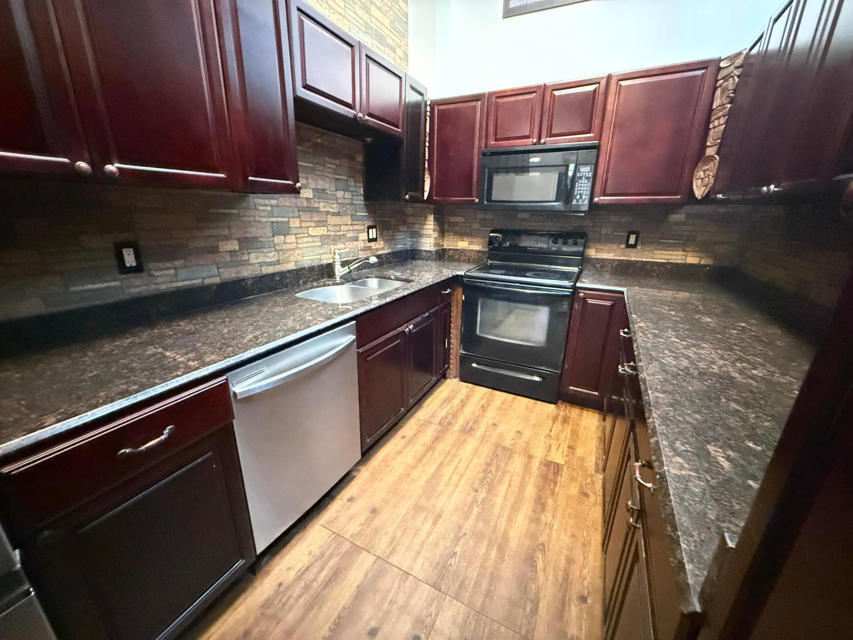 1275 Periwinkle Place