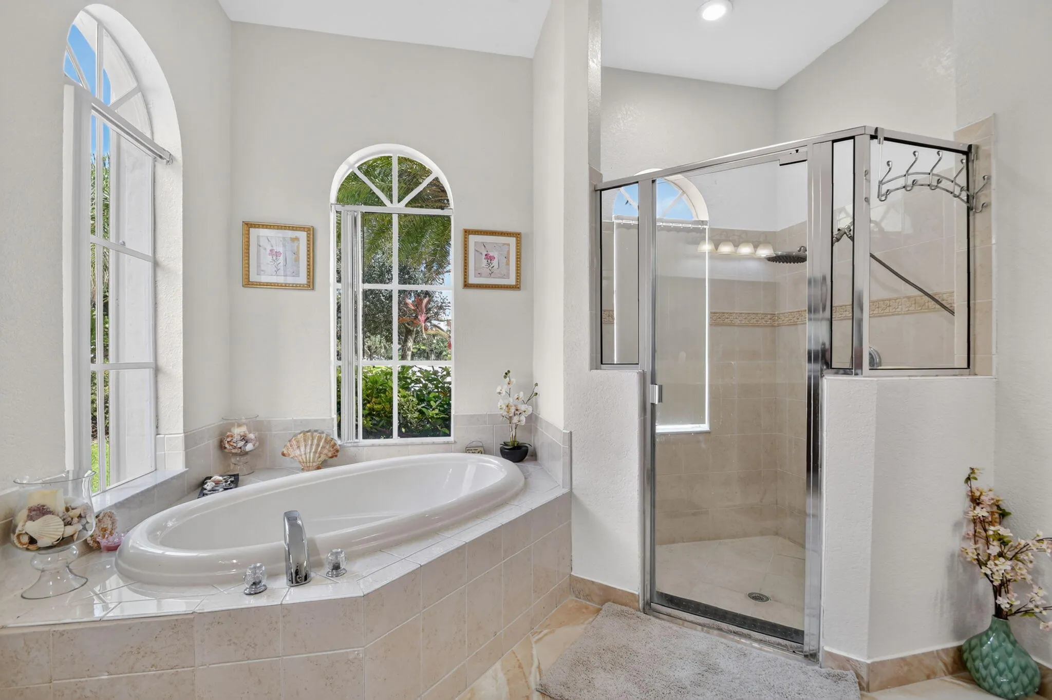 6039 WALNUT HILL Drive