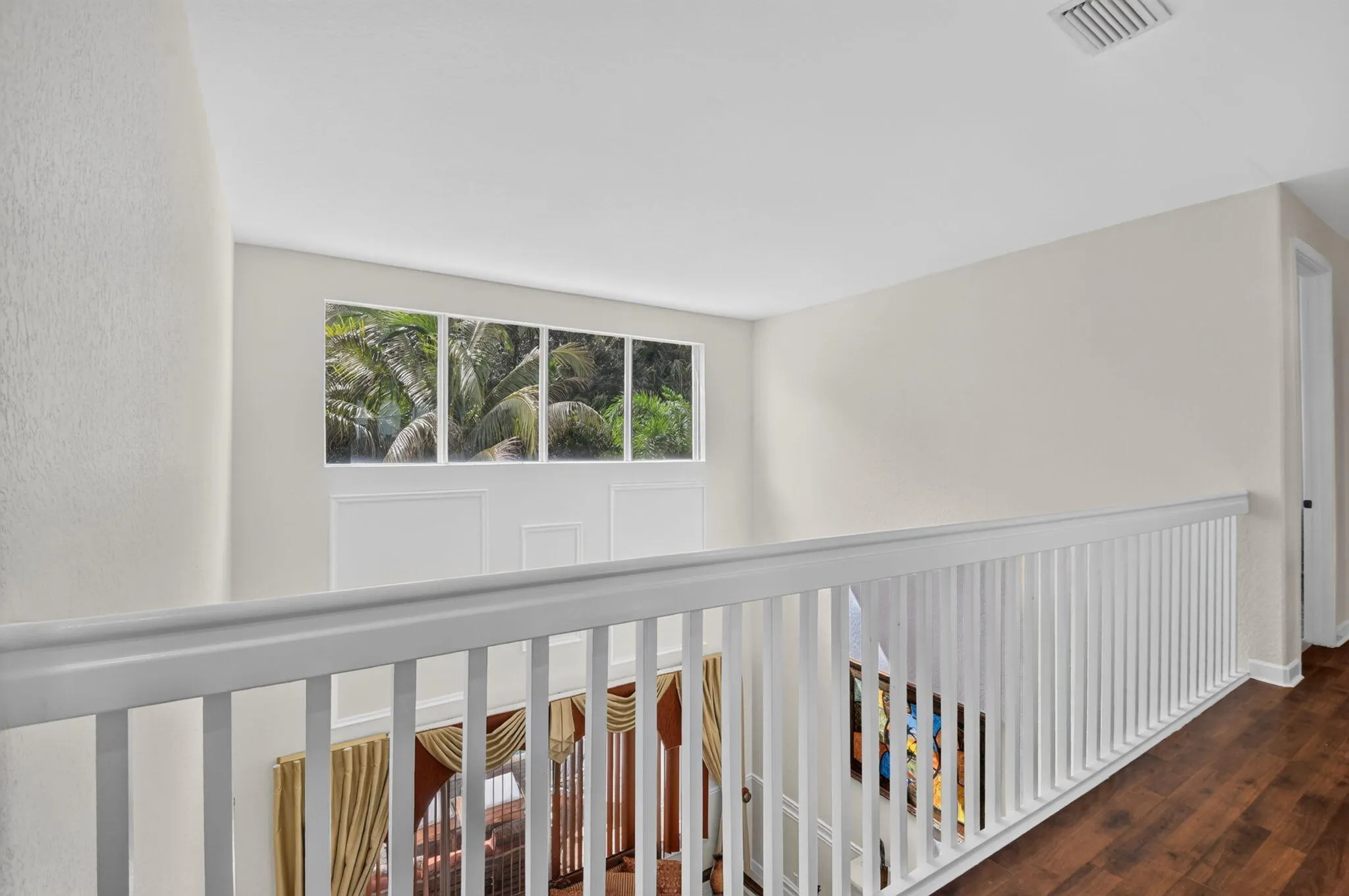 6039 WALNUT HILL Drive
