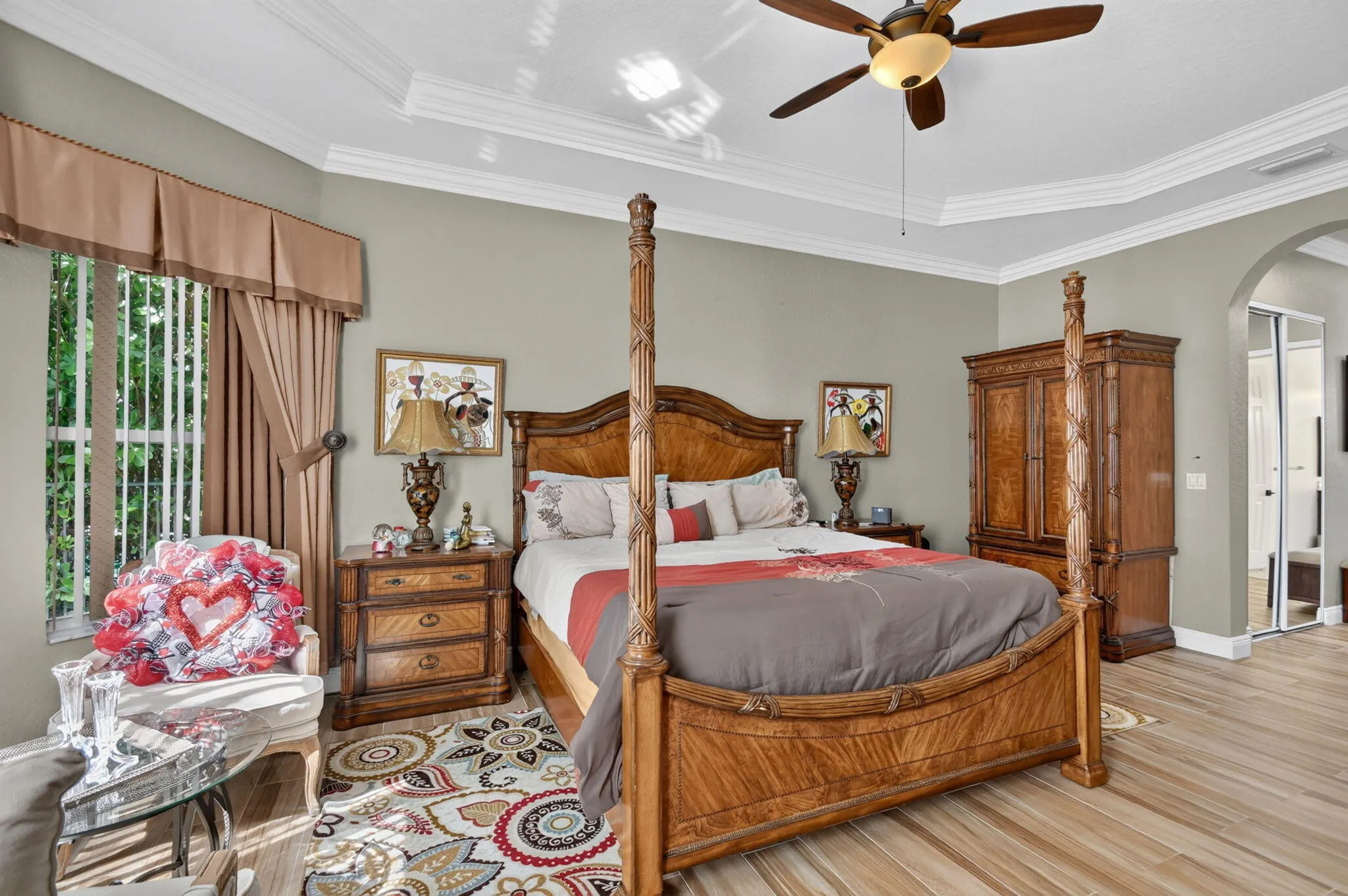 6039 WALNUT HILL Drive