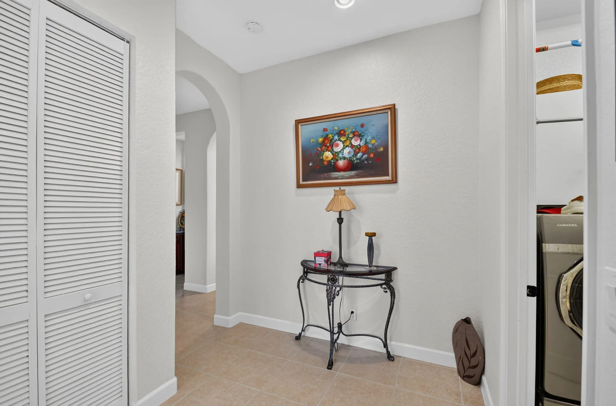 6039 WALNUT HILL Drive