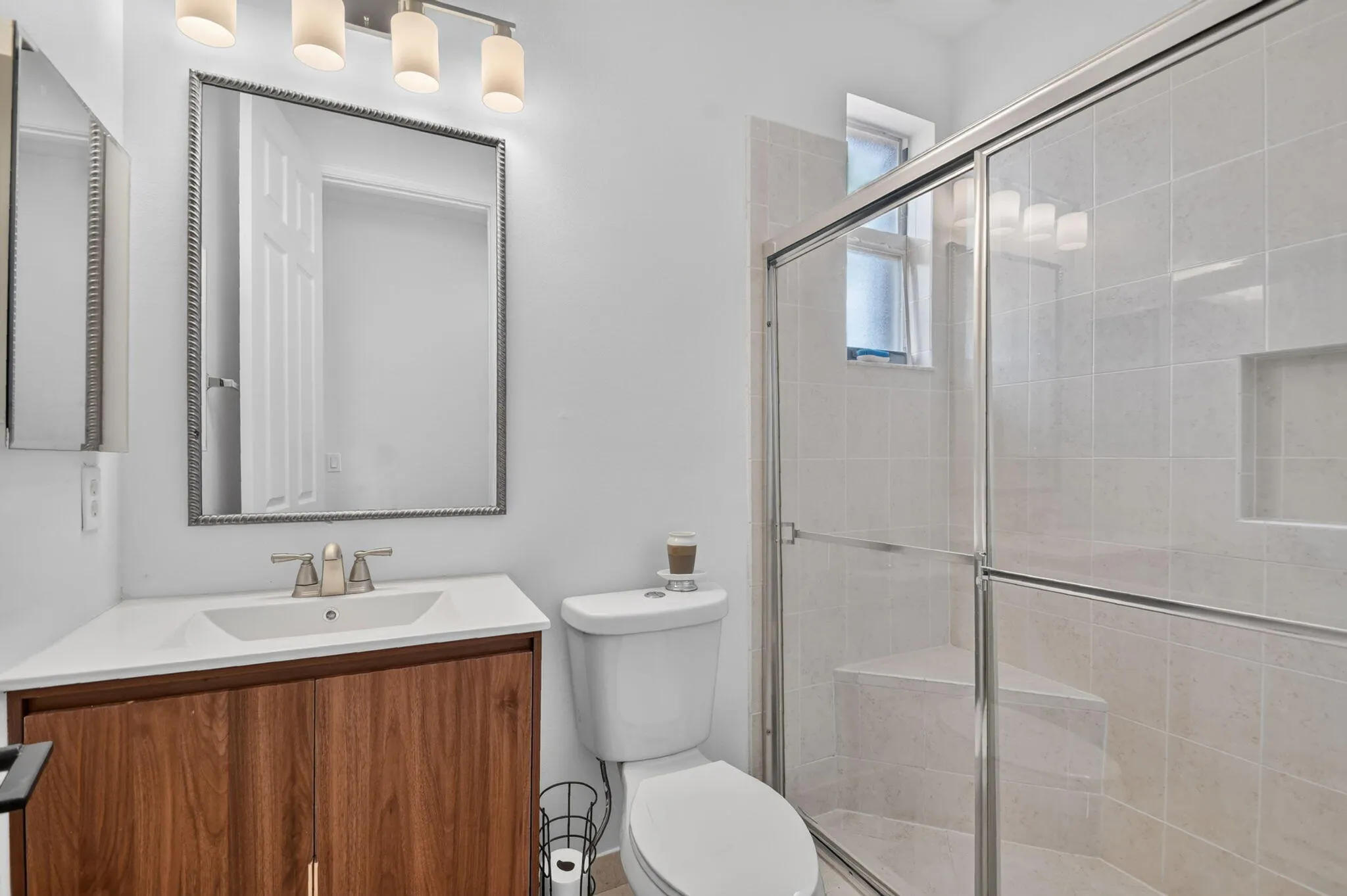 6039 WALNUT HILL Drive