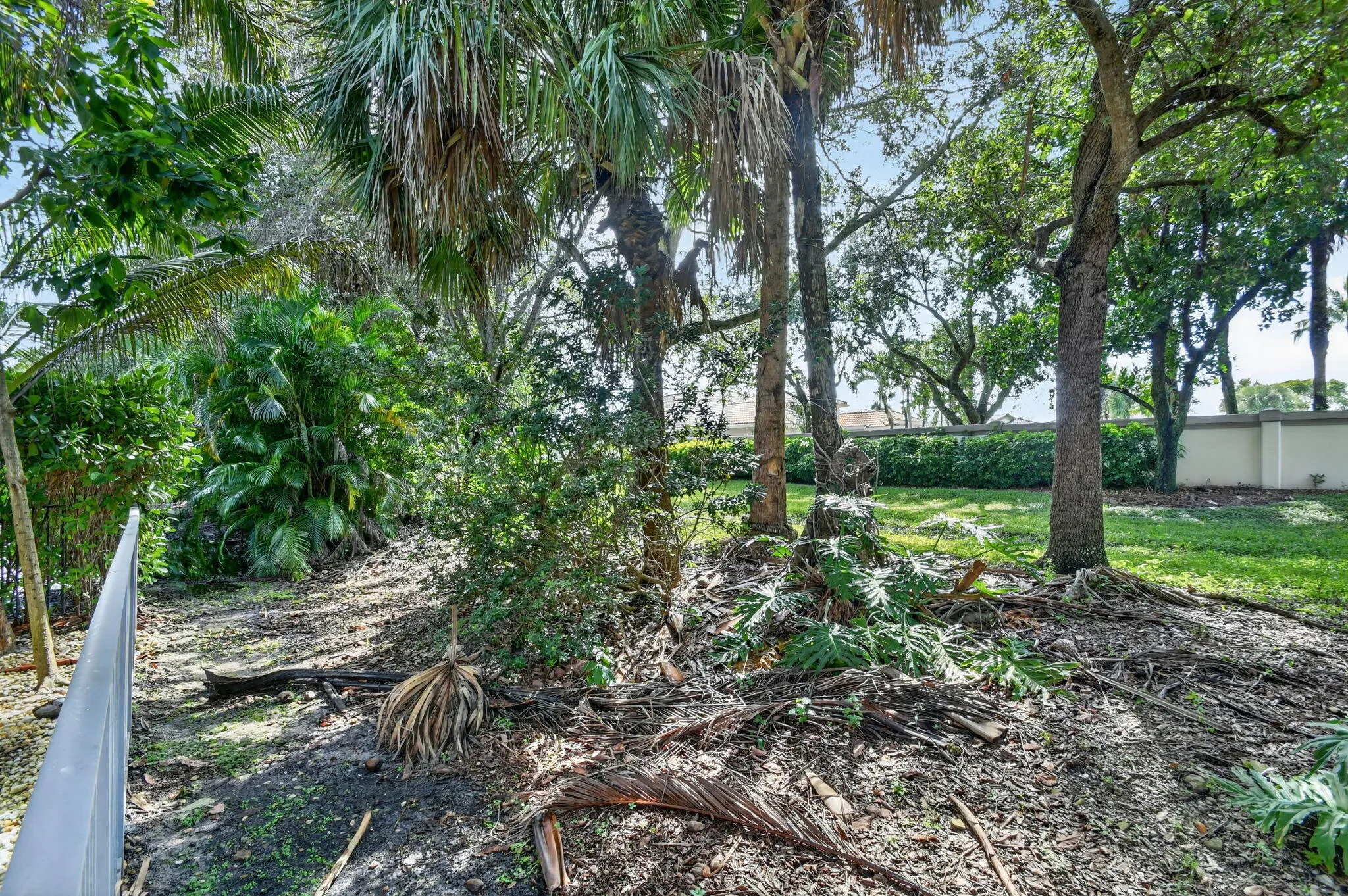 6039 WALNUT HILL Drive