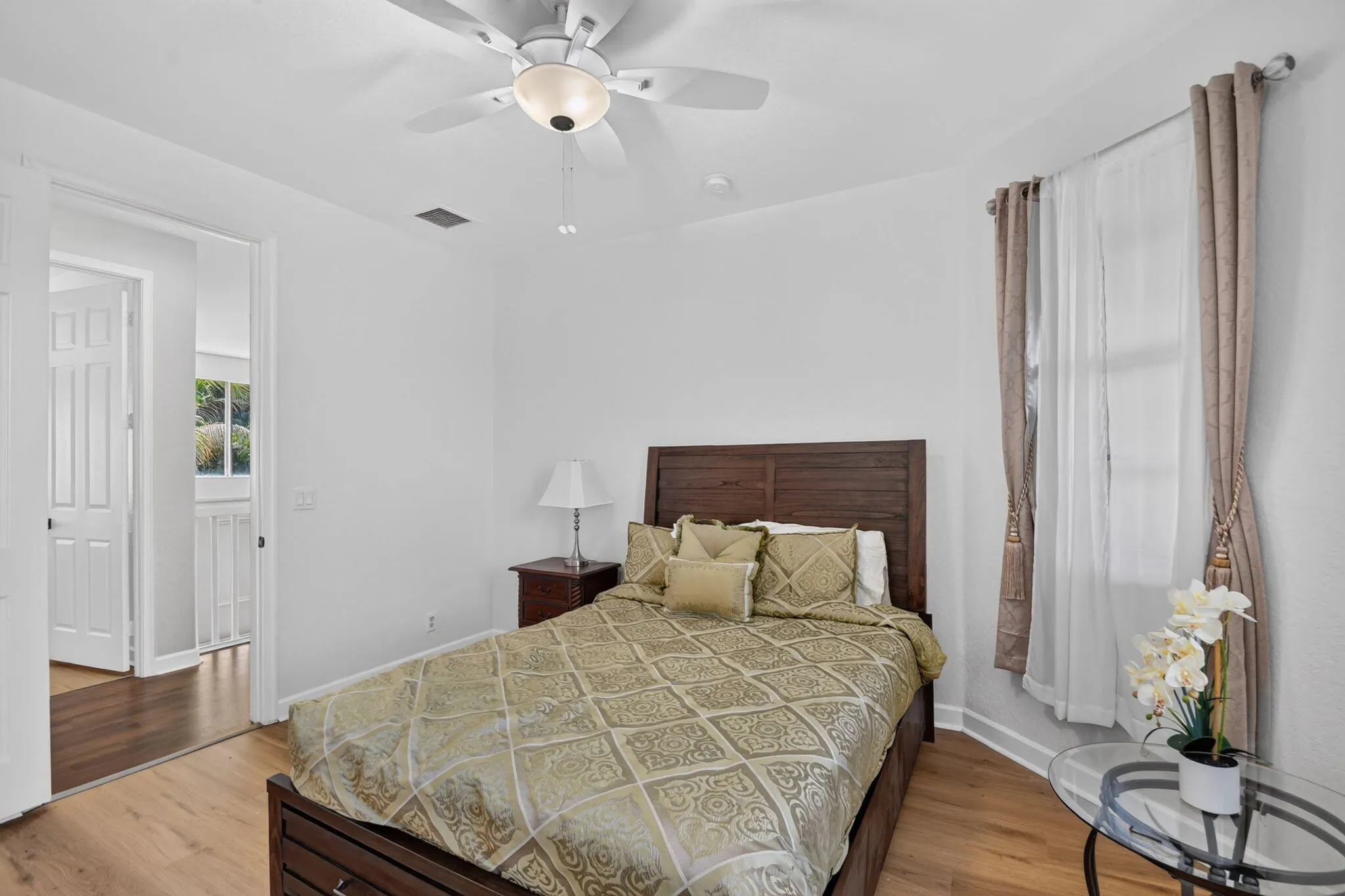 6039 WALNUT HILL Drive