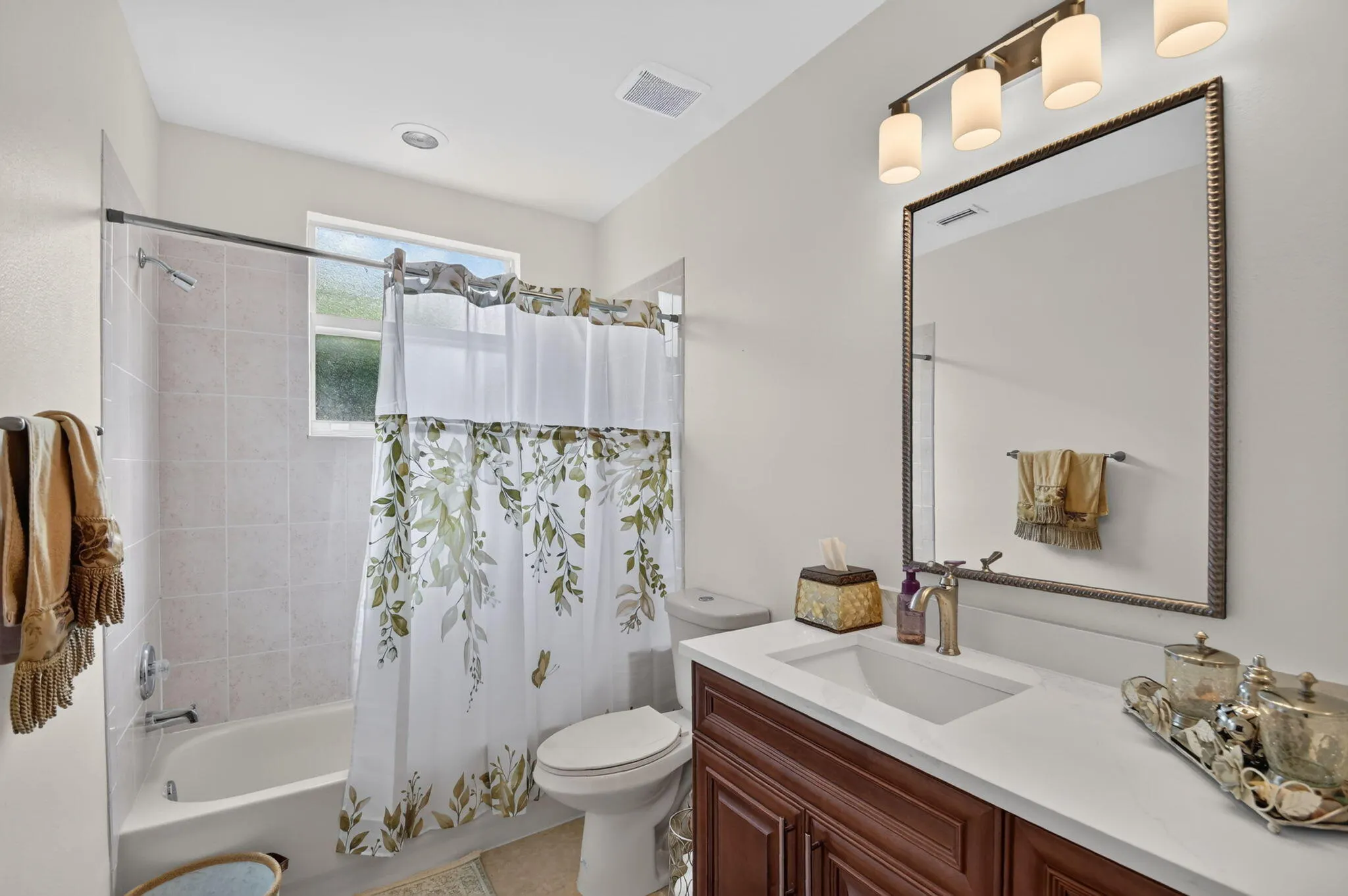 6039 WALNUT HILL Drive