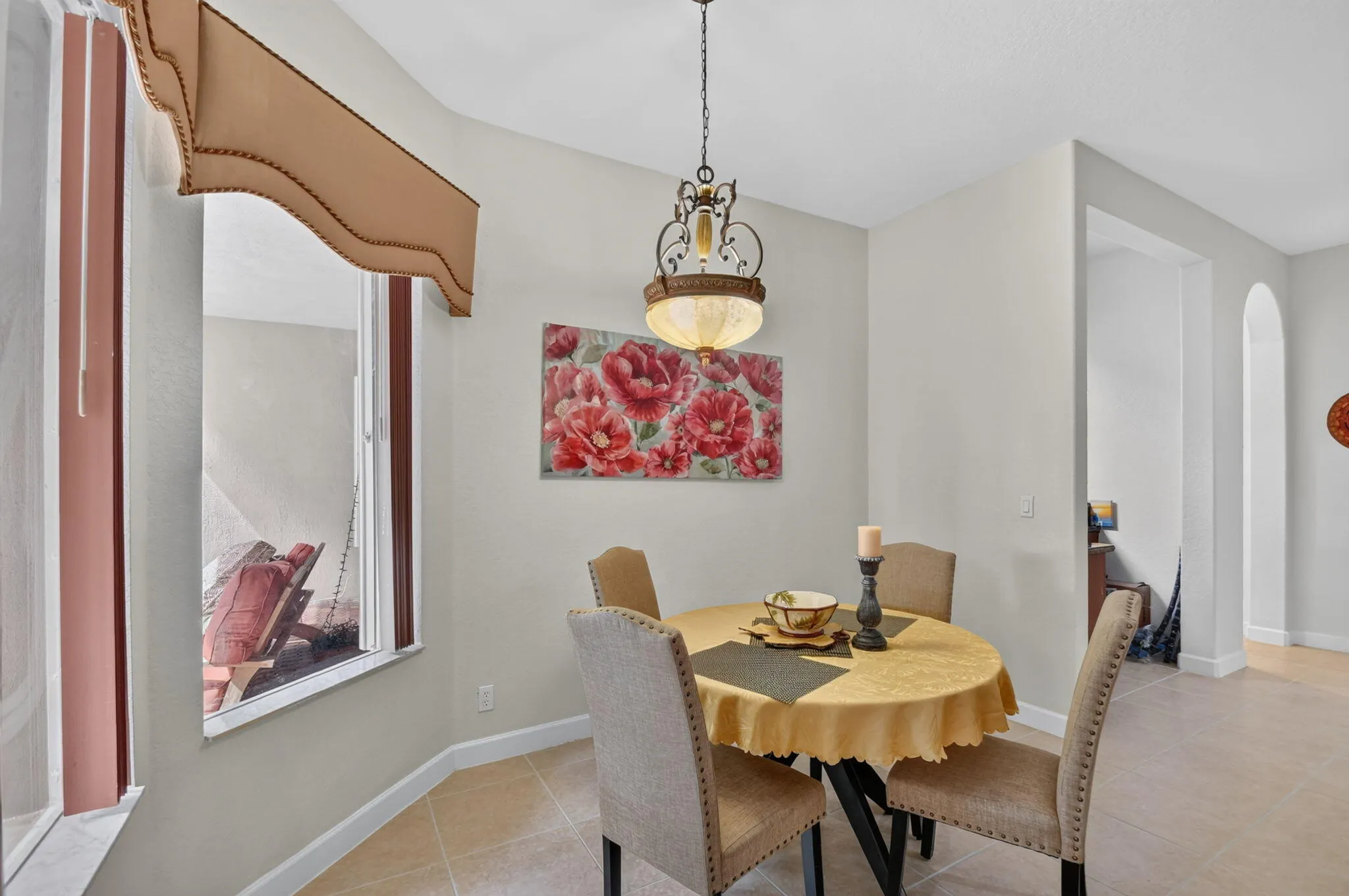 6039 WALNUT HILL Drive