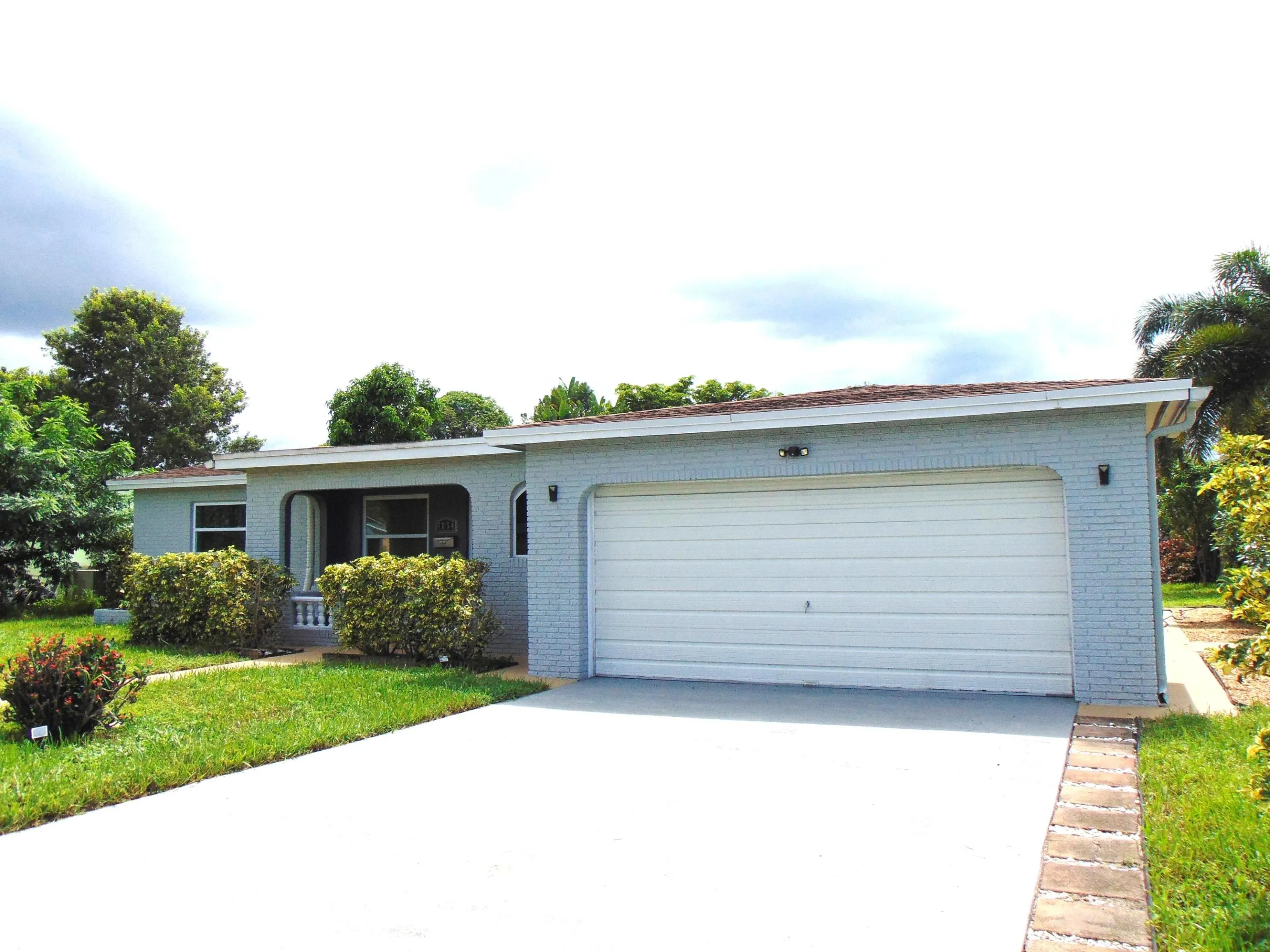 6854 NW 3RD Street