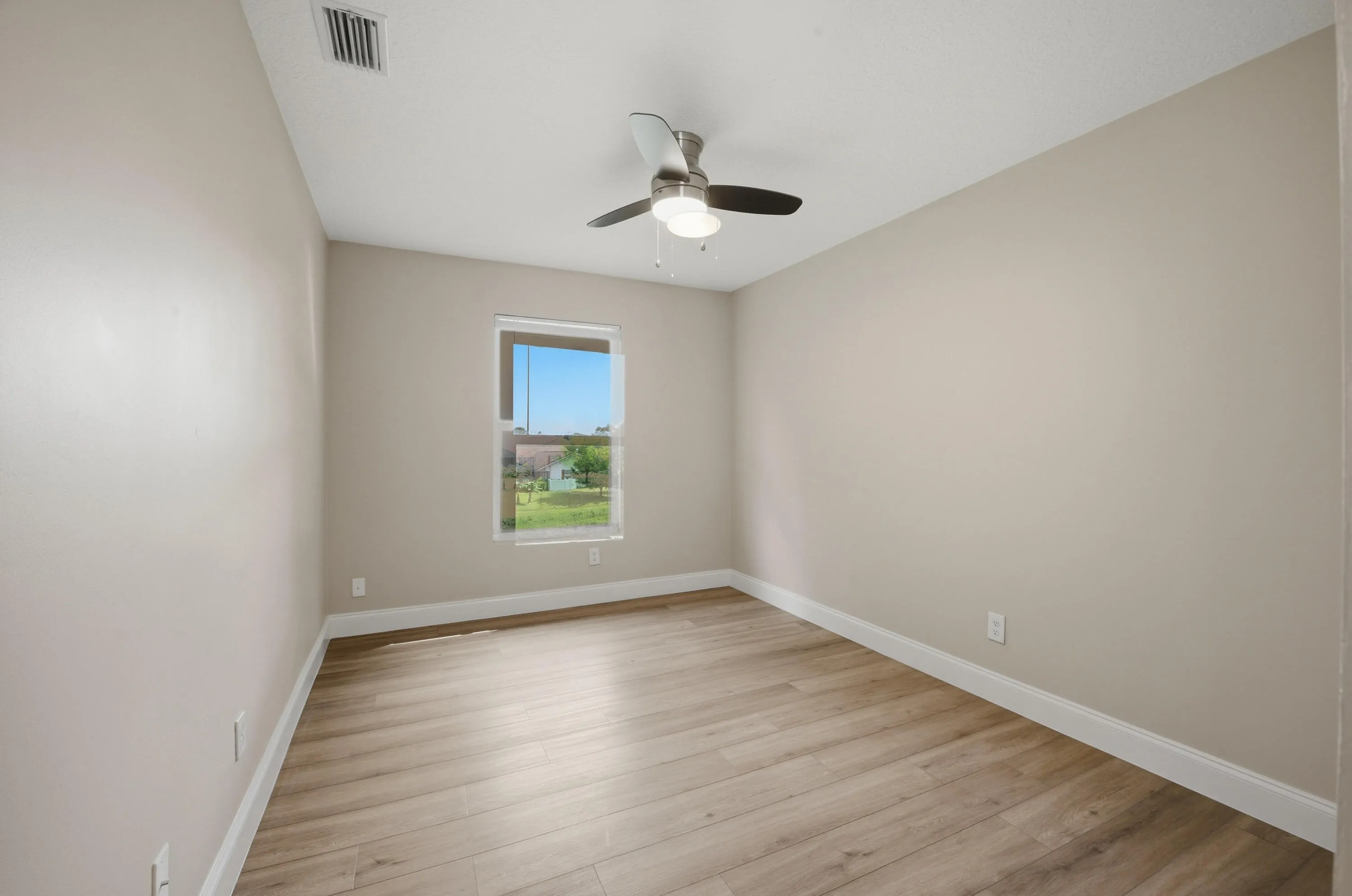 1033 Goldenrod Road