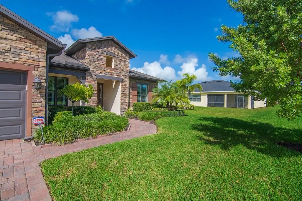 6234 ARCADIA Square
