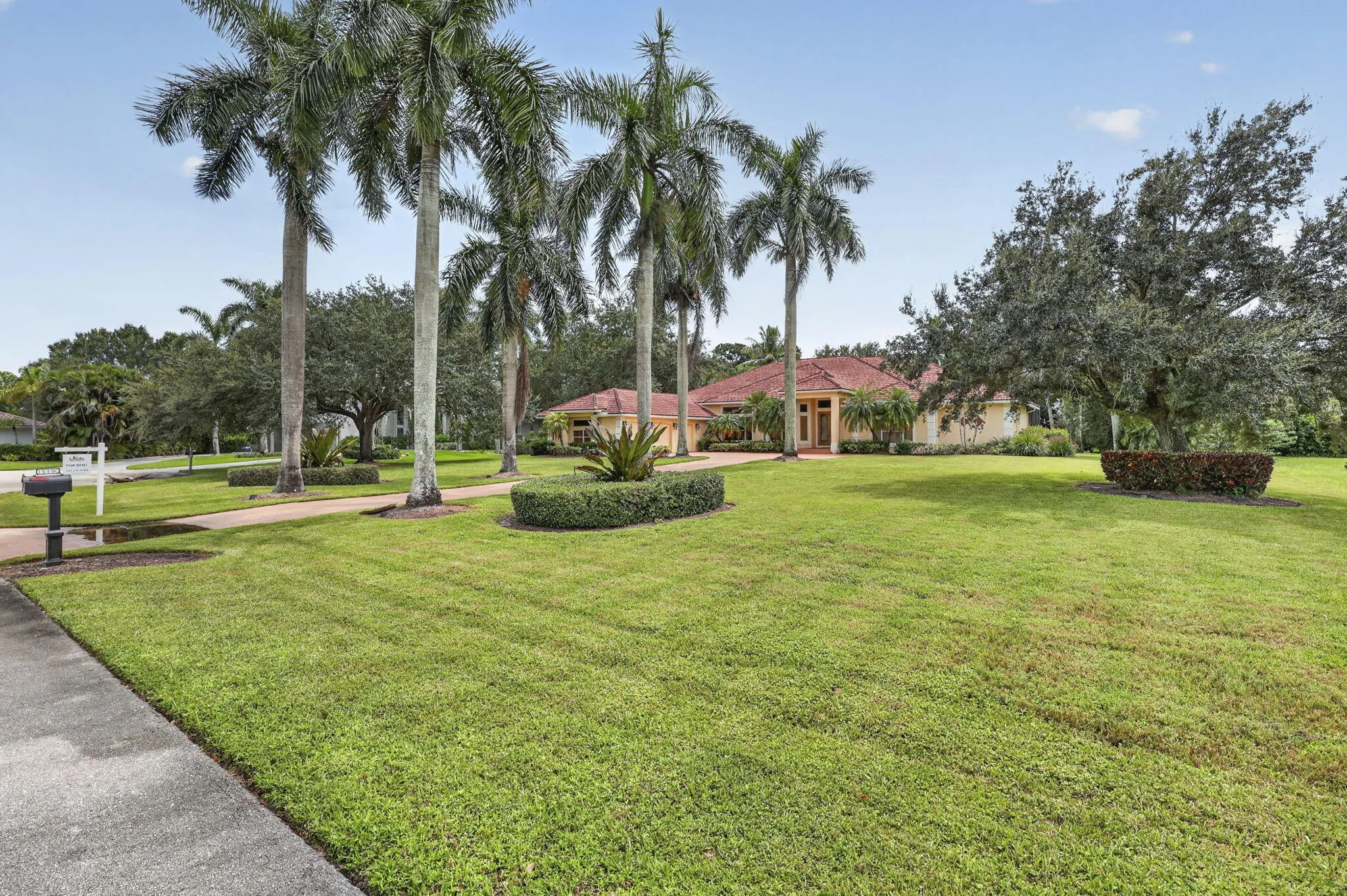 15390 EARHART Place