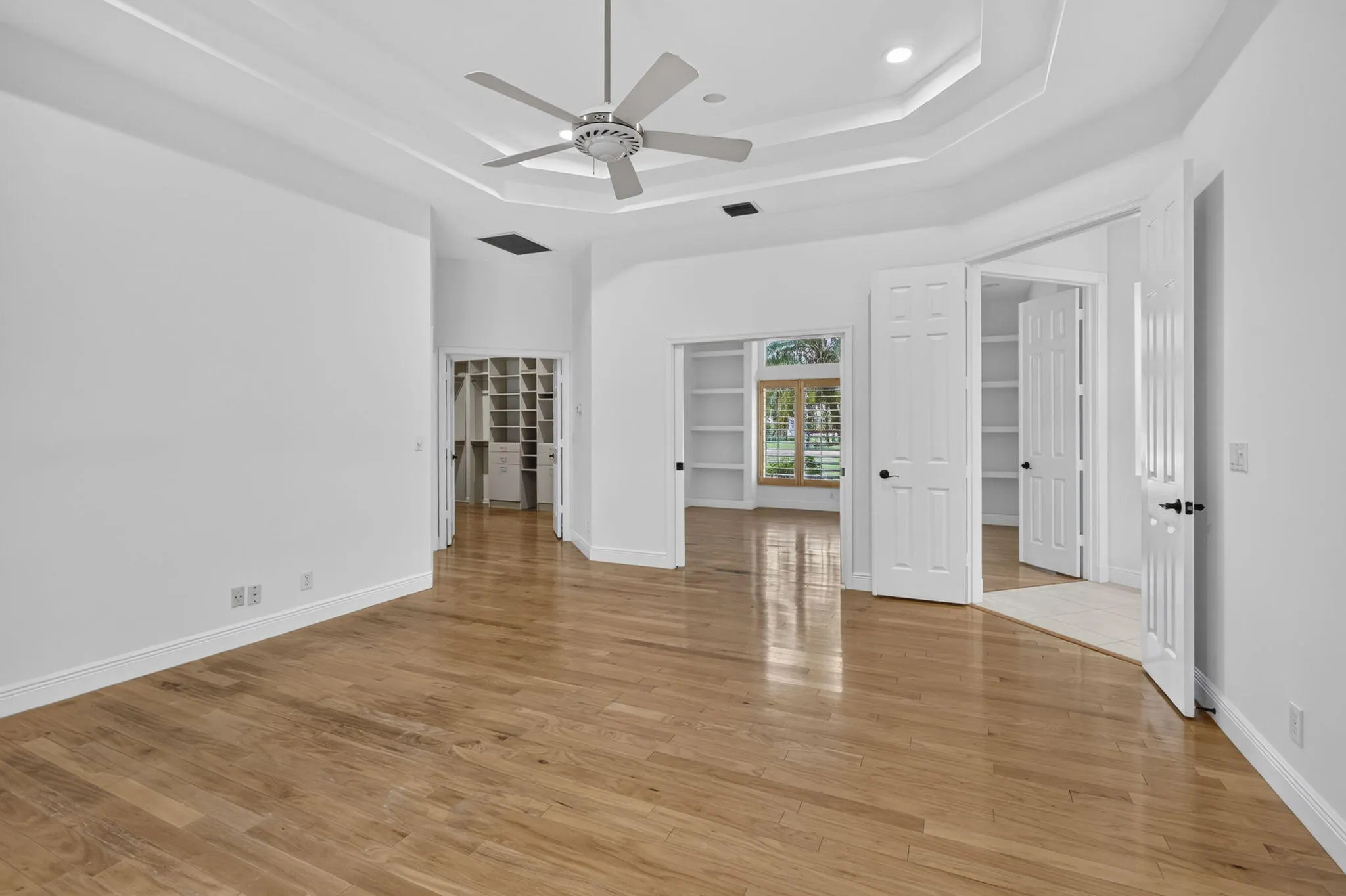 15390 EARHART Place