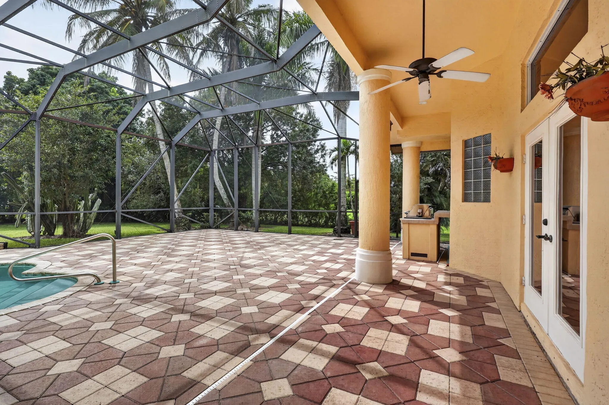 15390 EARHART Place