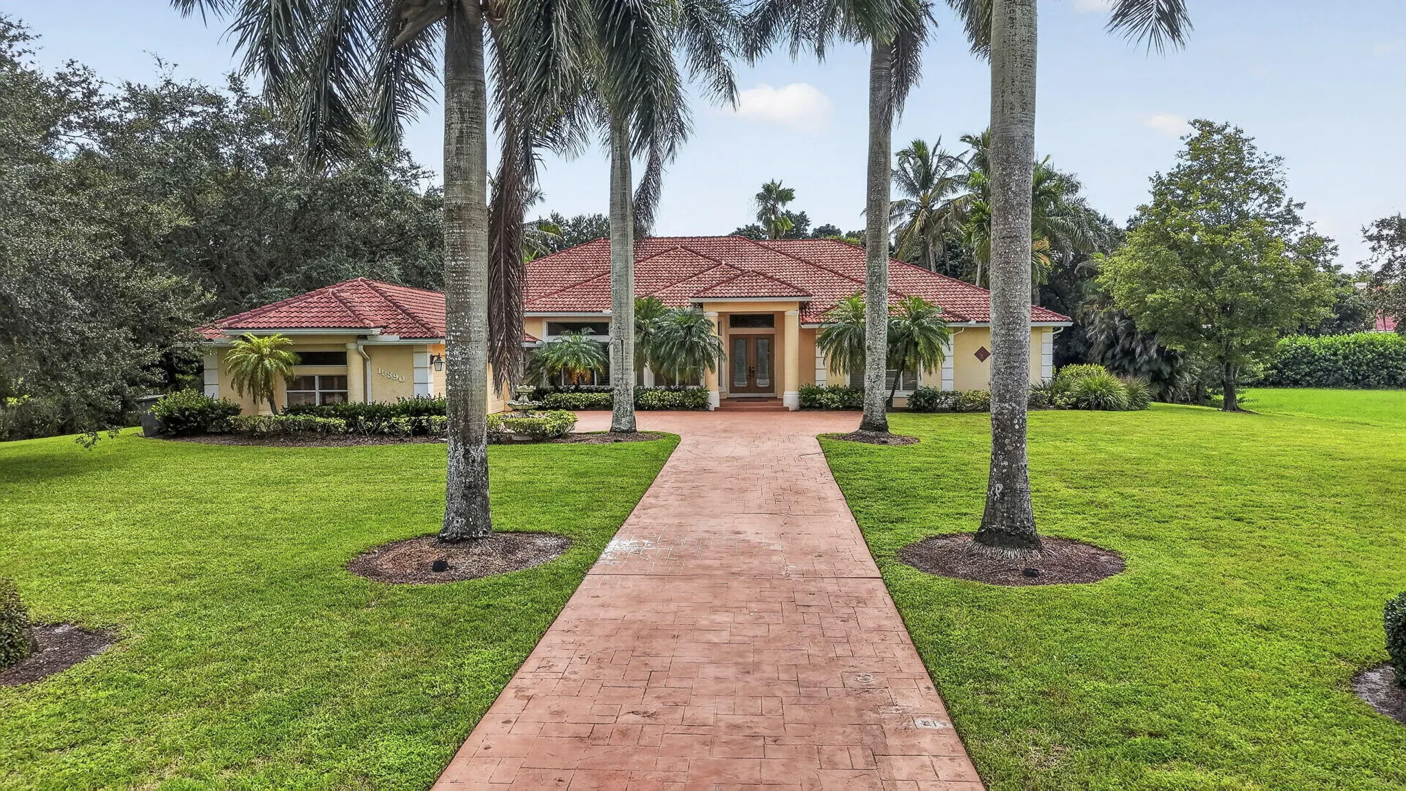 15390 EARHART Place