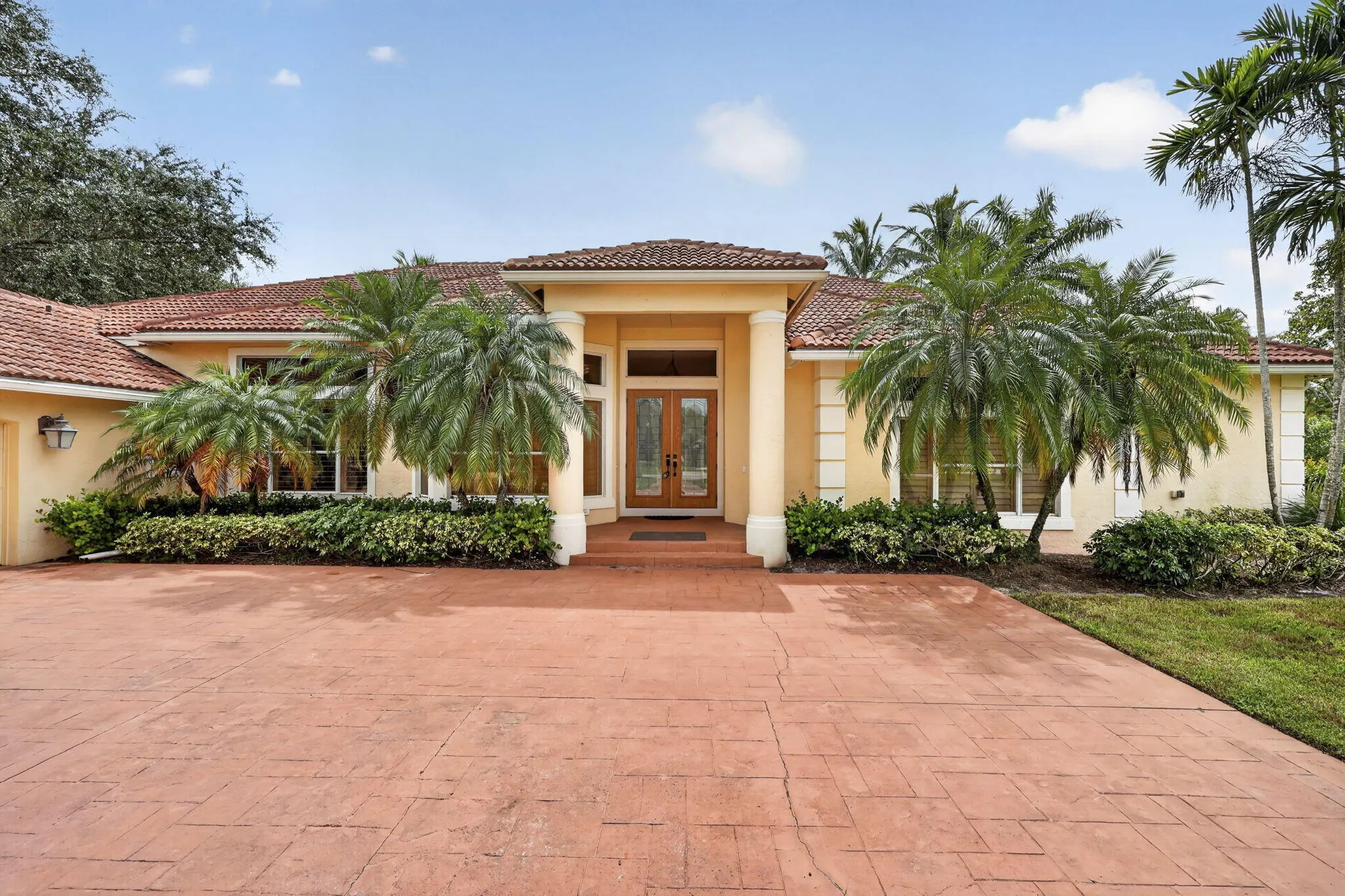 15390 EARHART Place