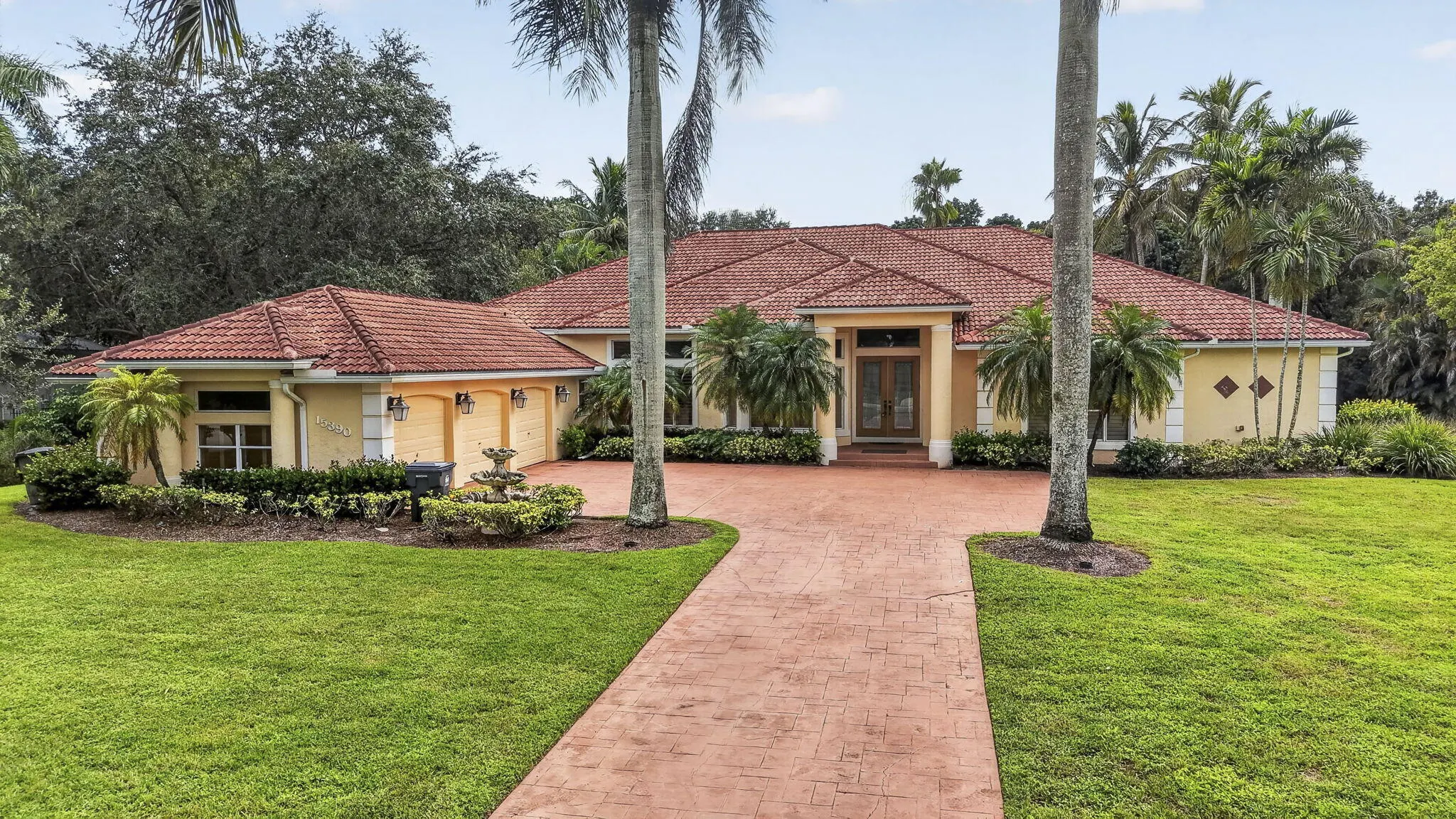 15390 EARHART Place