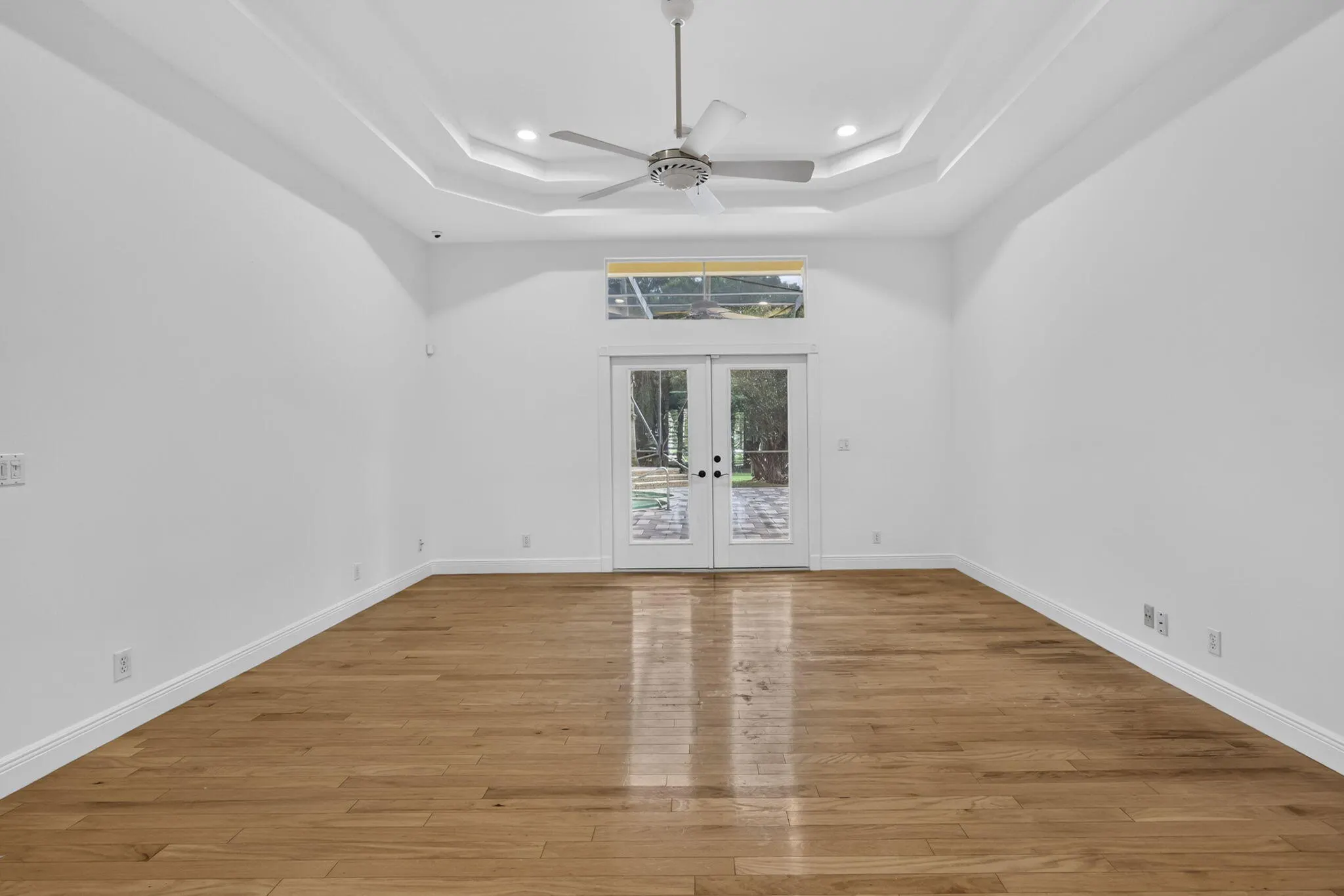 15390 EARHART Place