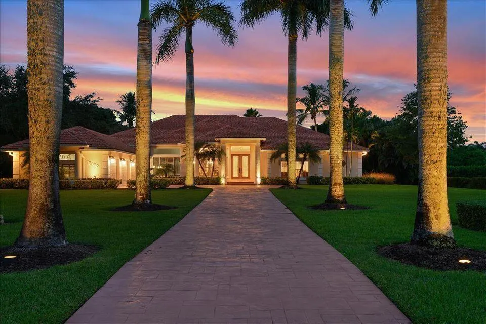 15390 EARHART Place