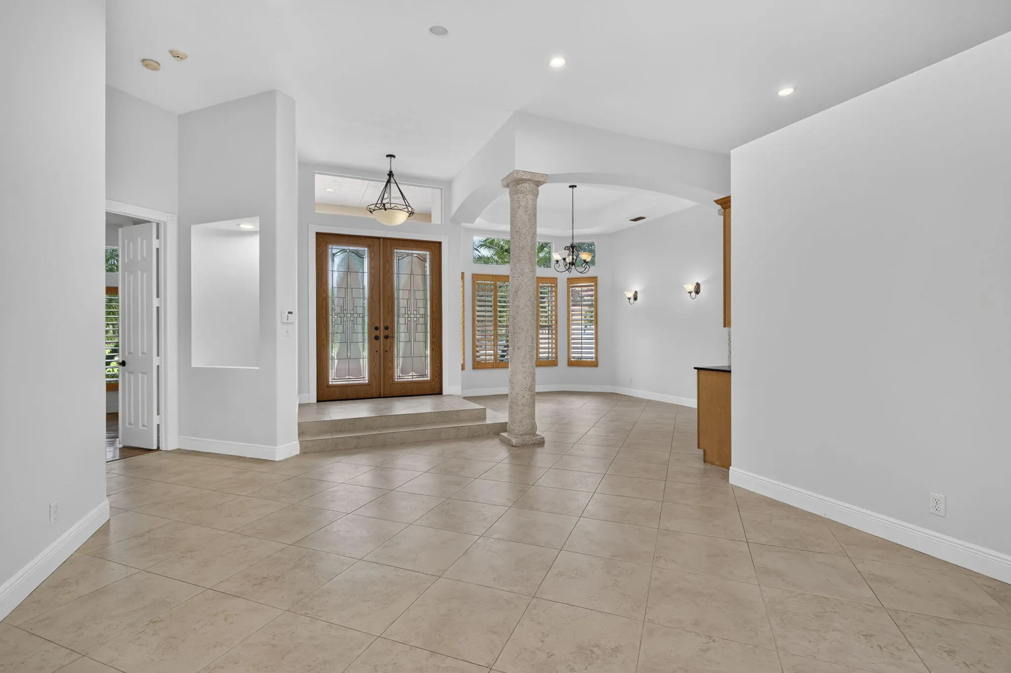 15390 EARHART Place