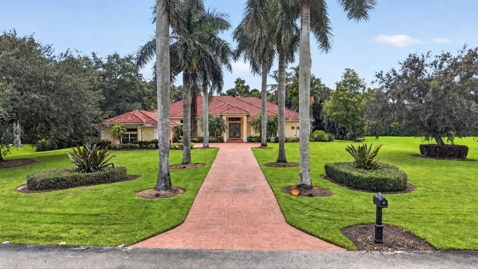 15390 EARHART Place