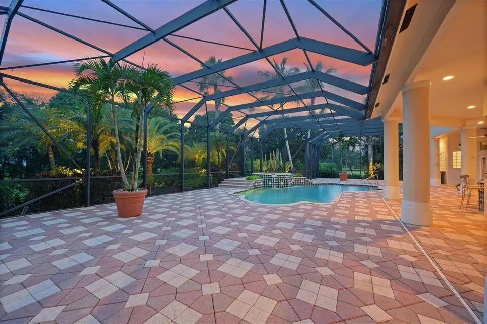 15390 EARHART Place