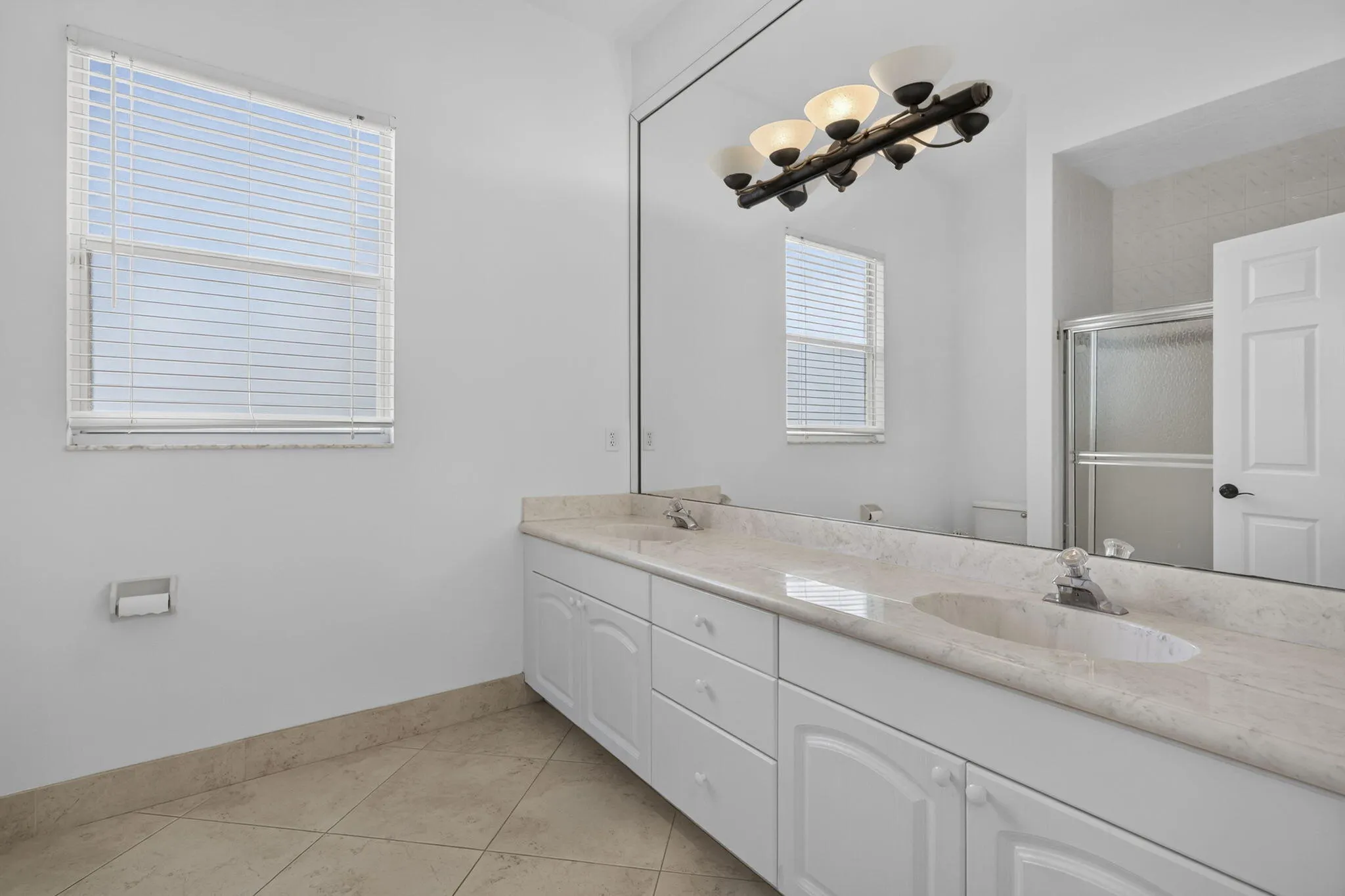 15390 EARHART Place