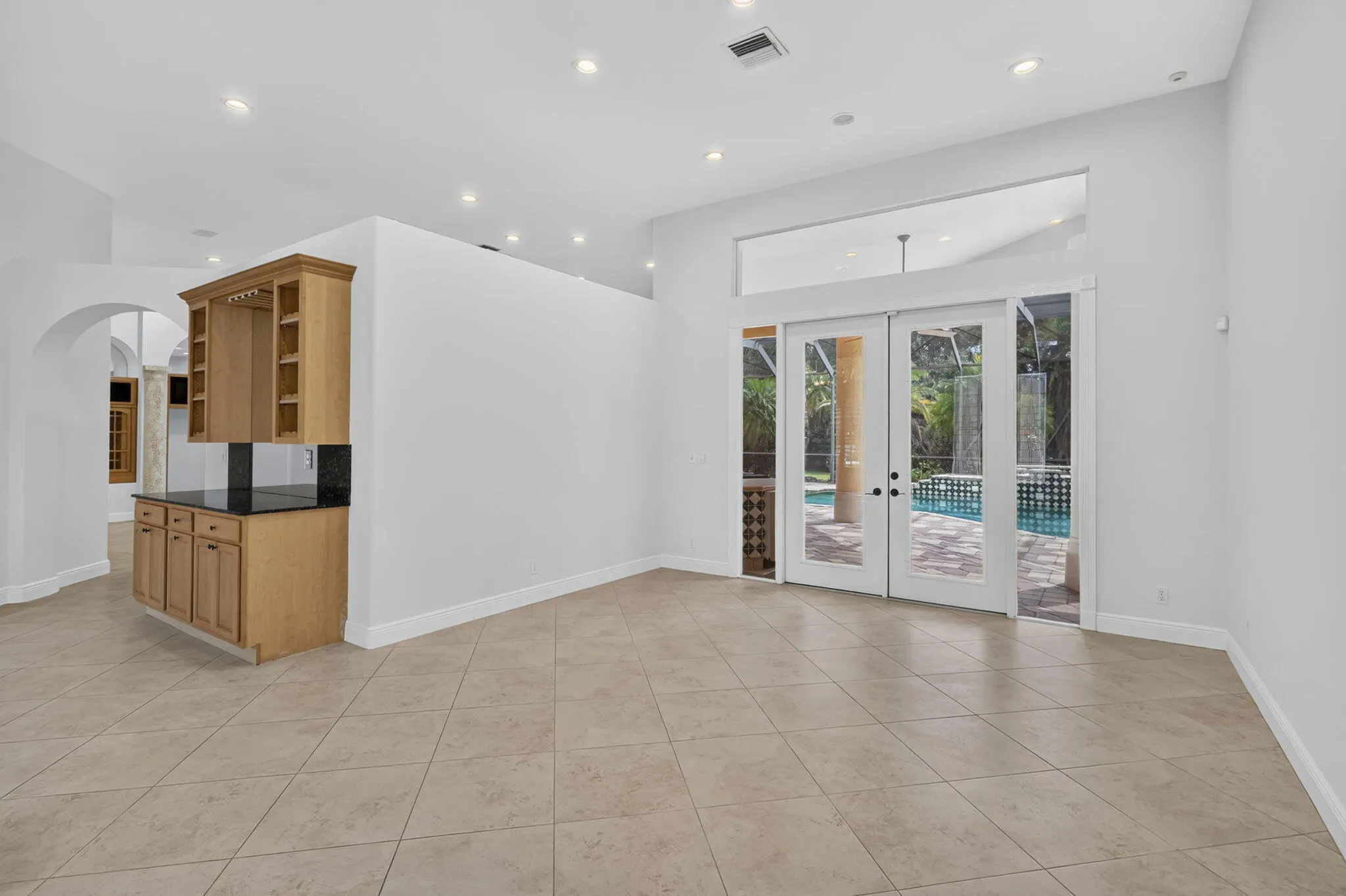 15390 EARHART Place