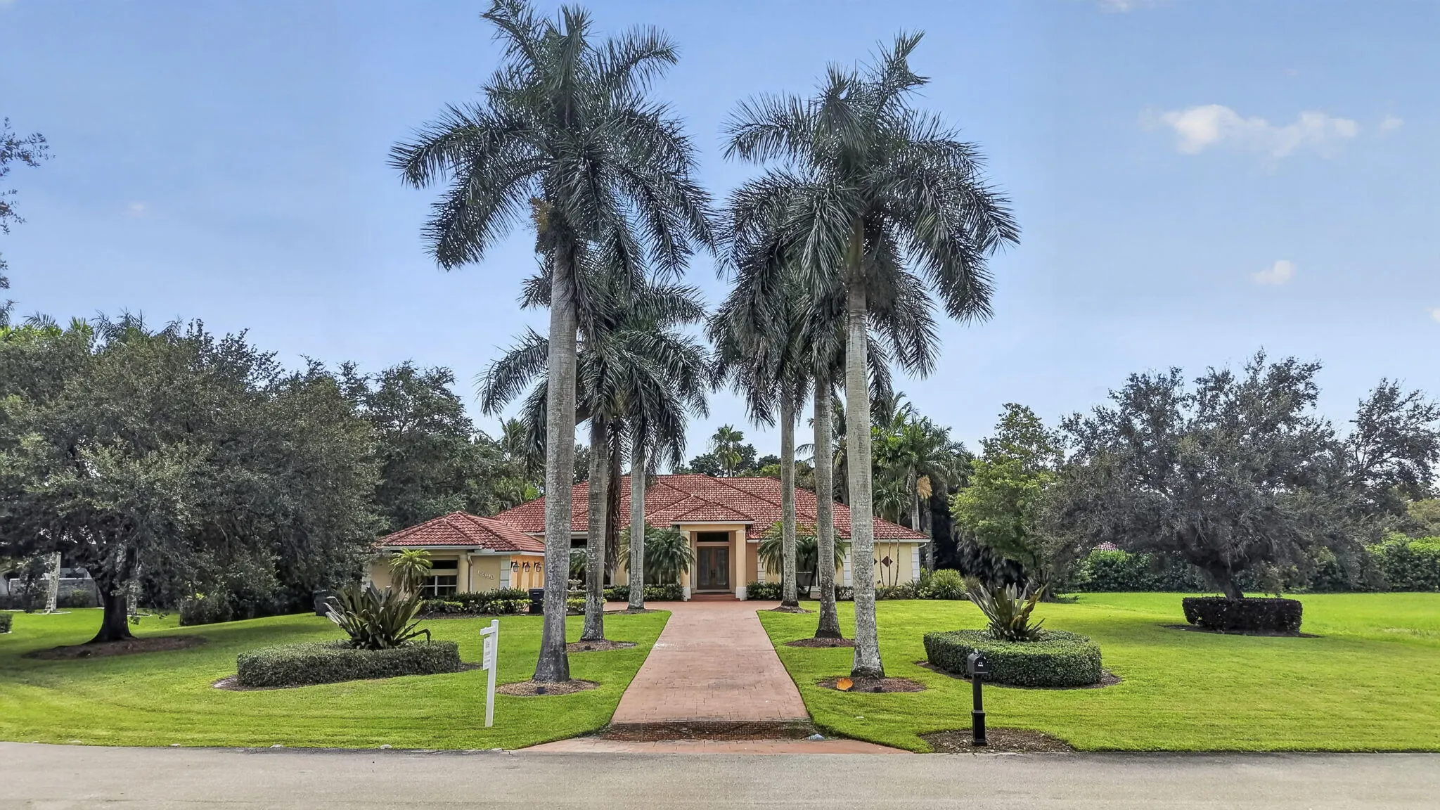 15390 EARHART Place