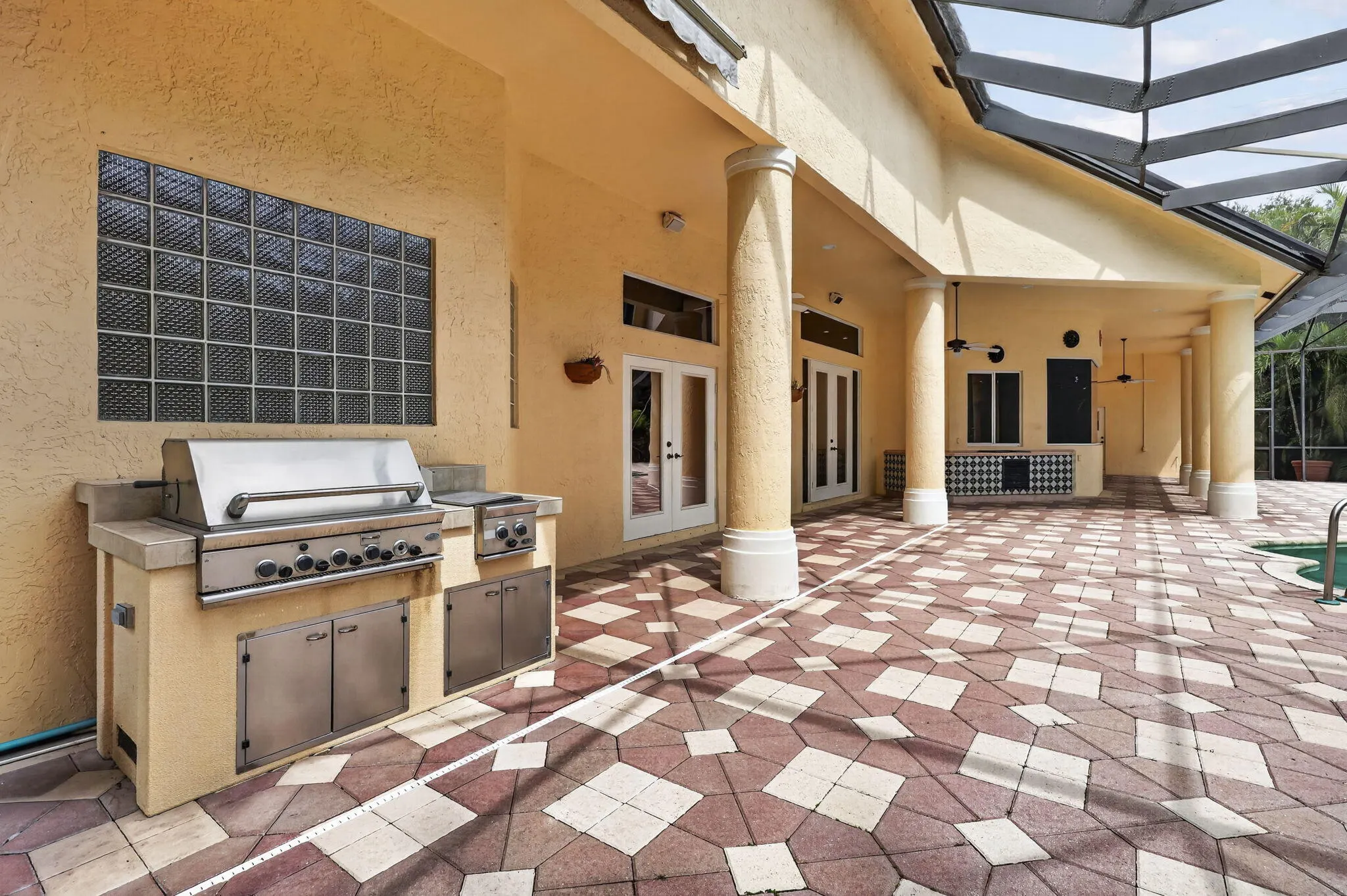 15390 EARHART Place