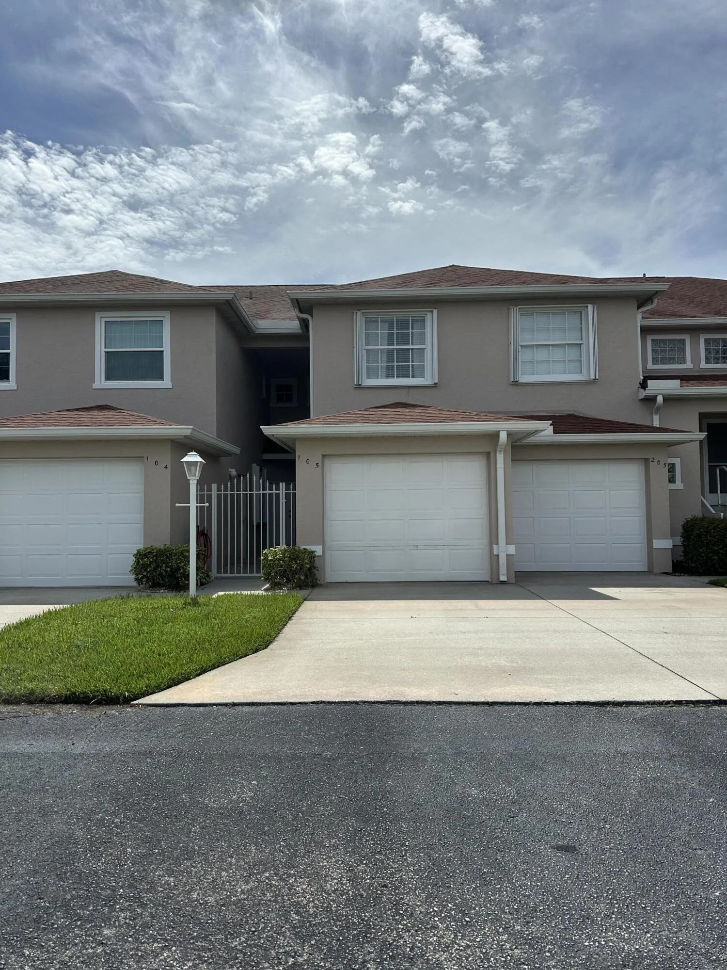 255 GRAND ROYALE Circle #105