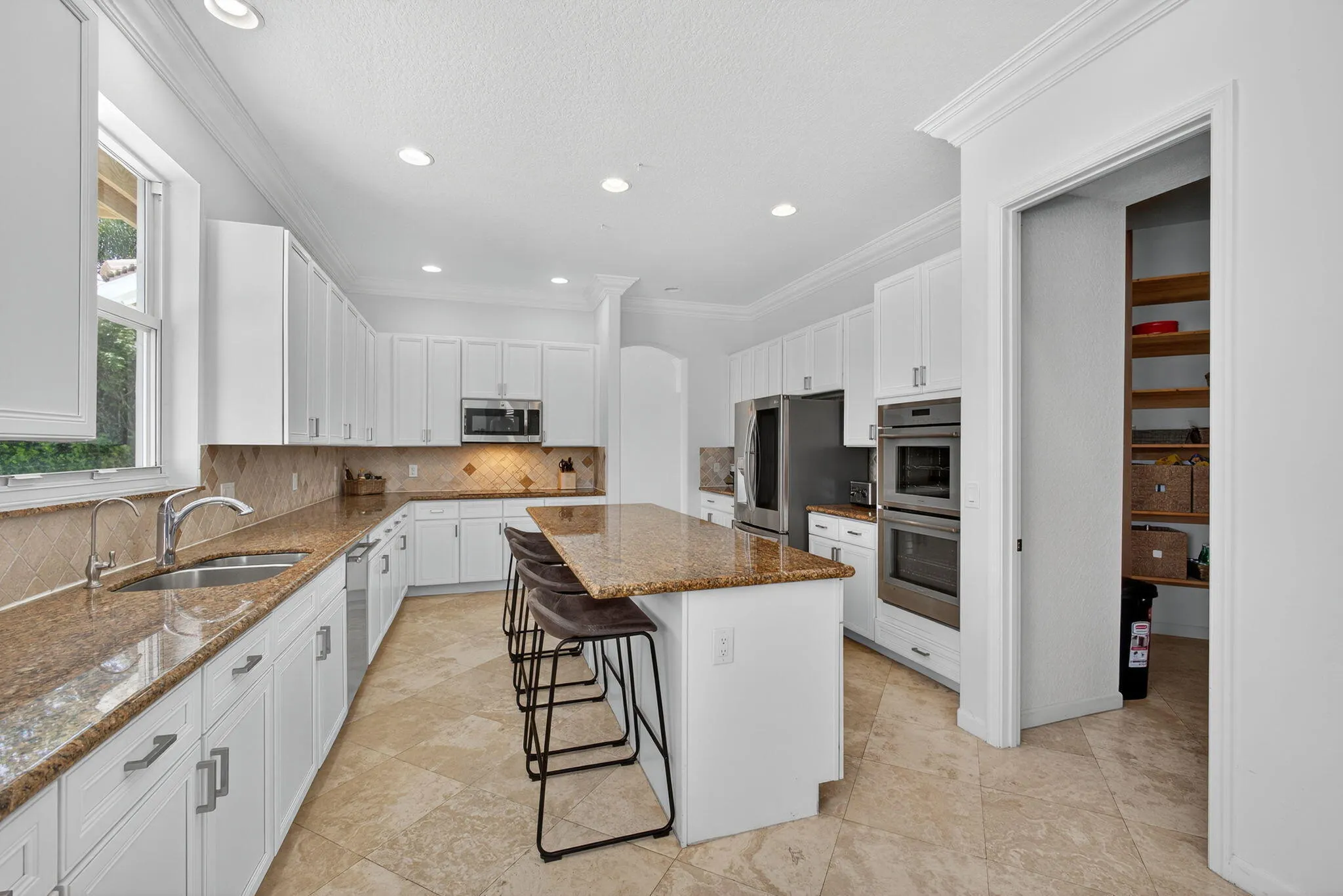 11587 MANATEE BAY Lane
