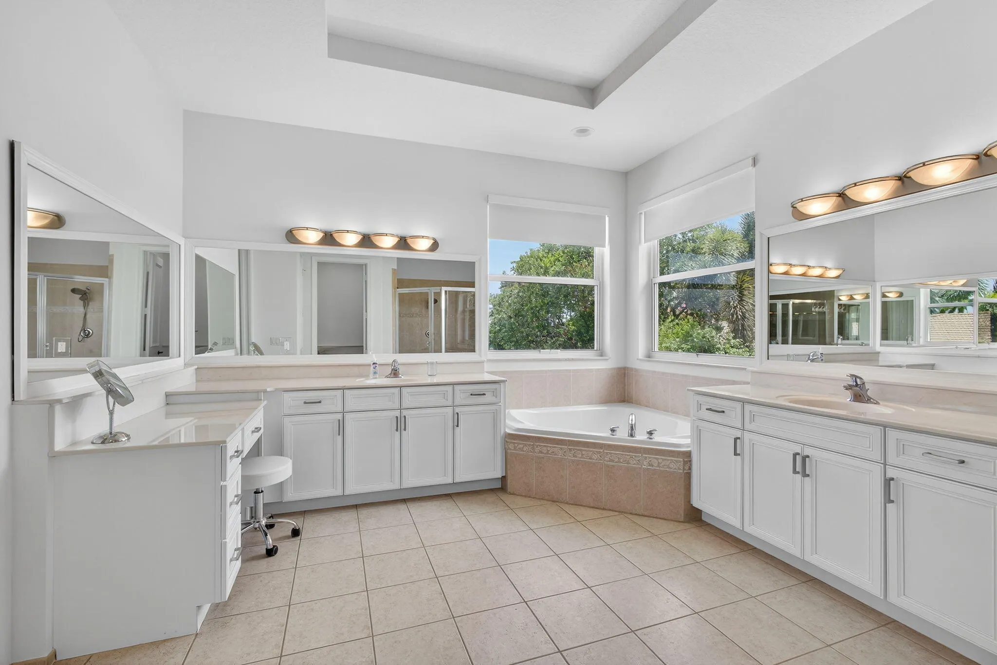 11587 MANATEE BAY Lane