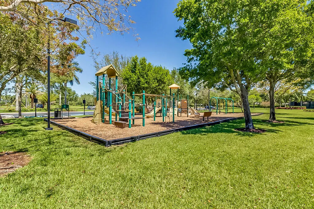 11587 MANATEE BAY Lane