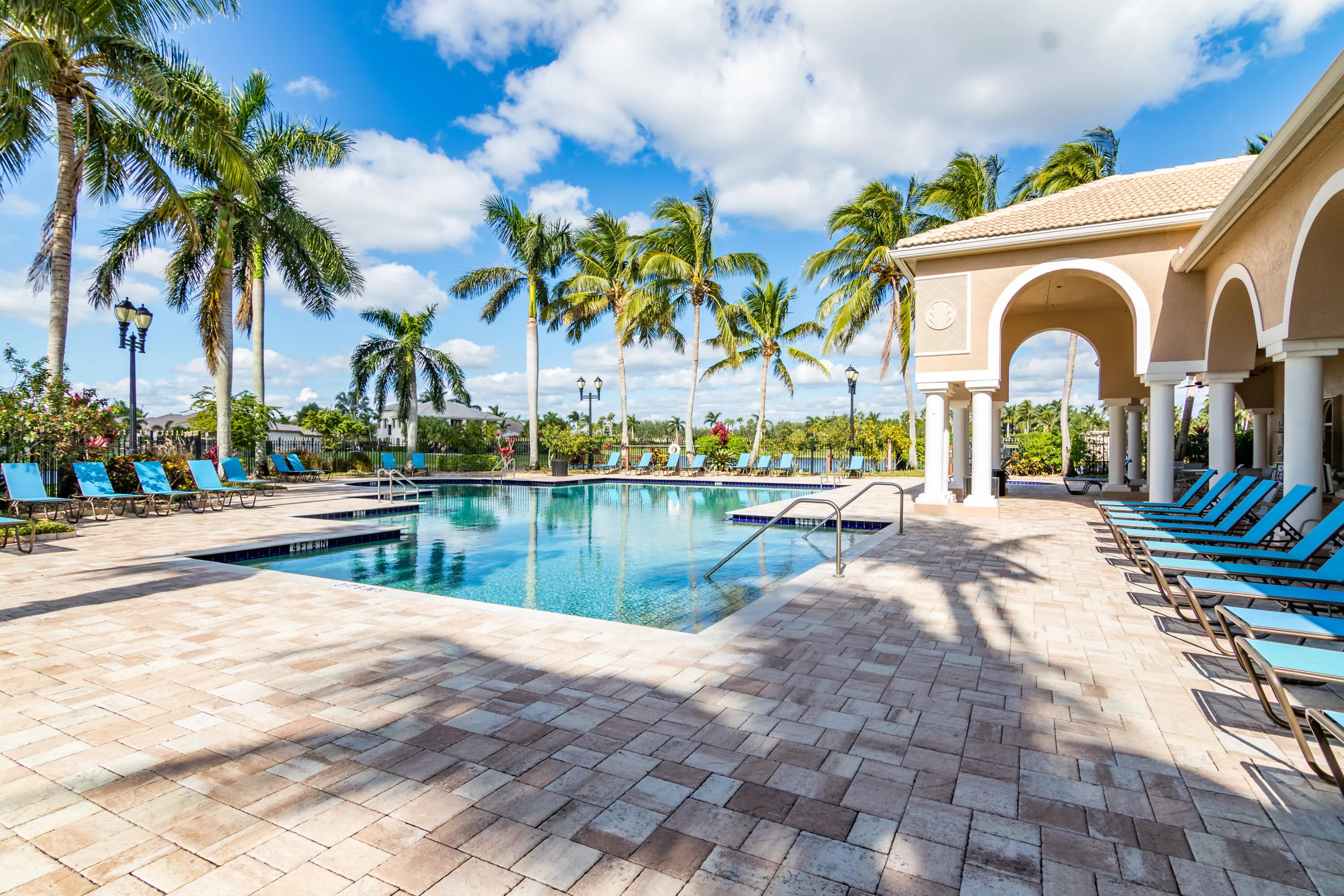 11587 MANATEE BAY Lane
