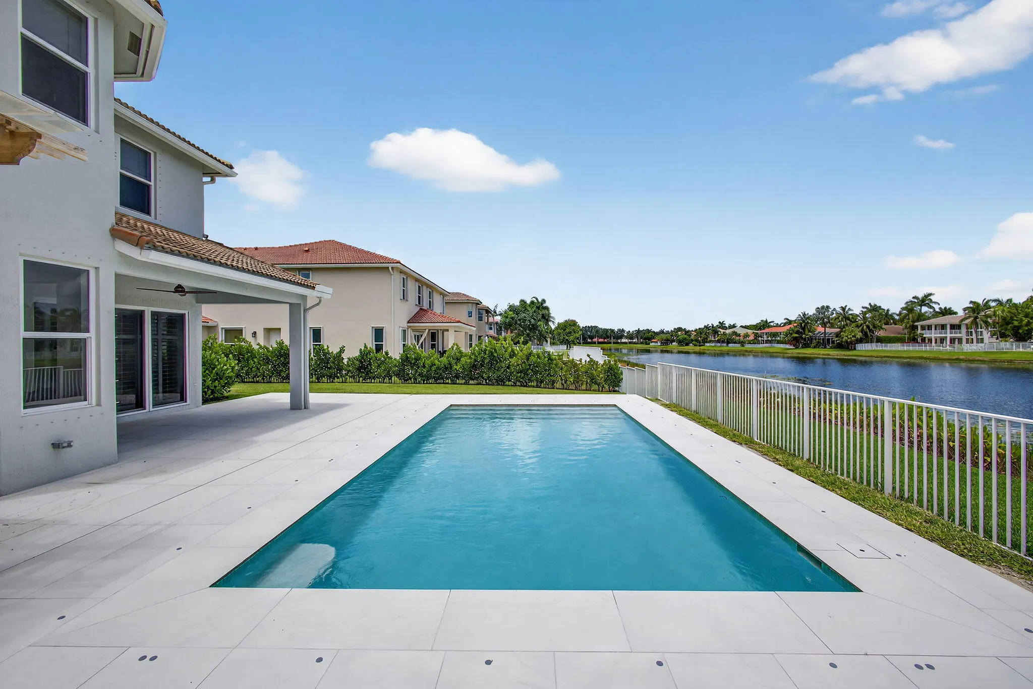 11587 MANATEE BAY Lane