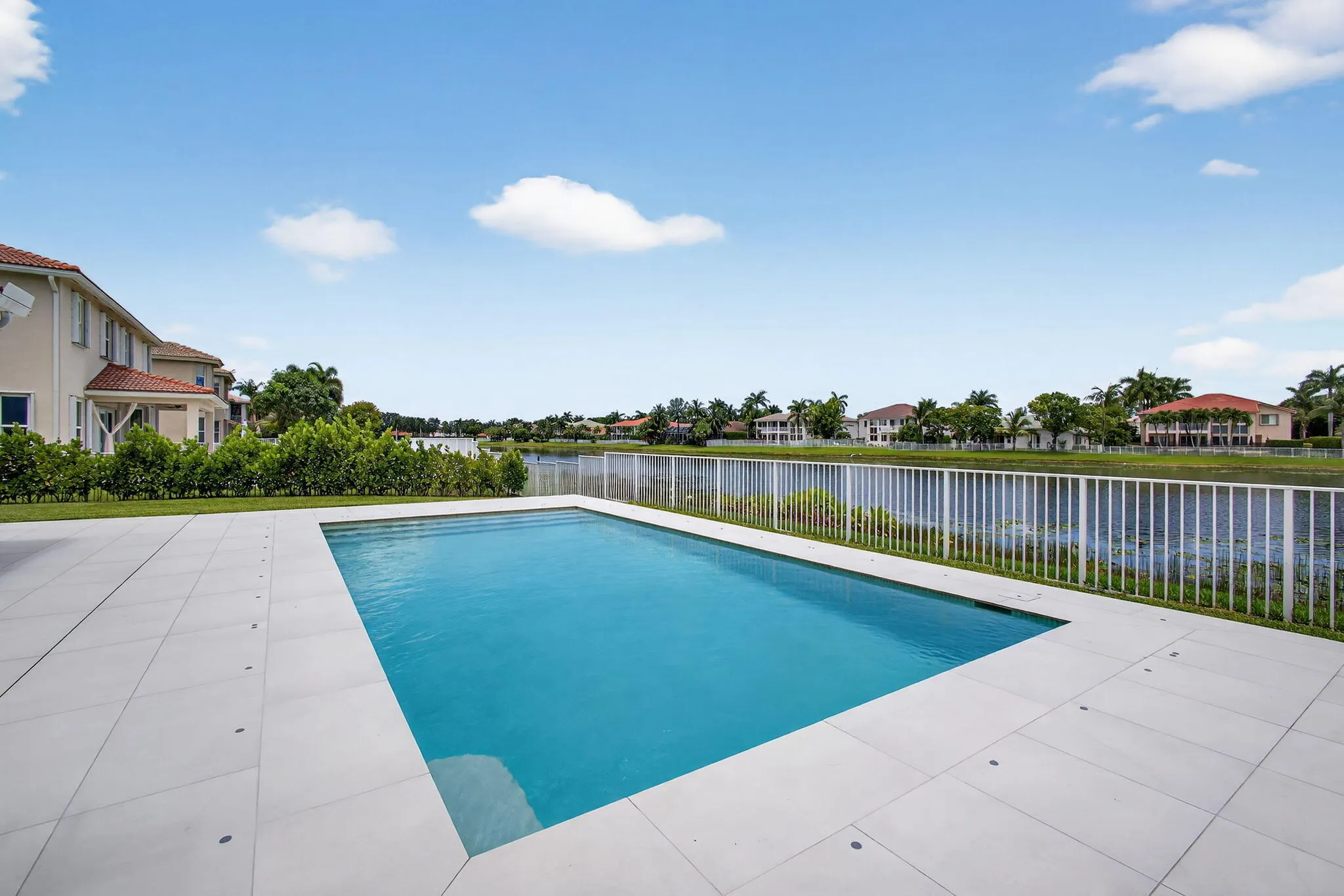 11587 MANATEE BAY Lane