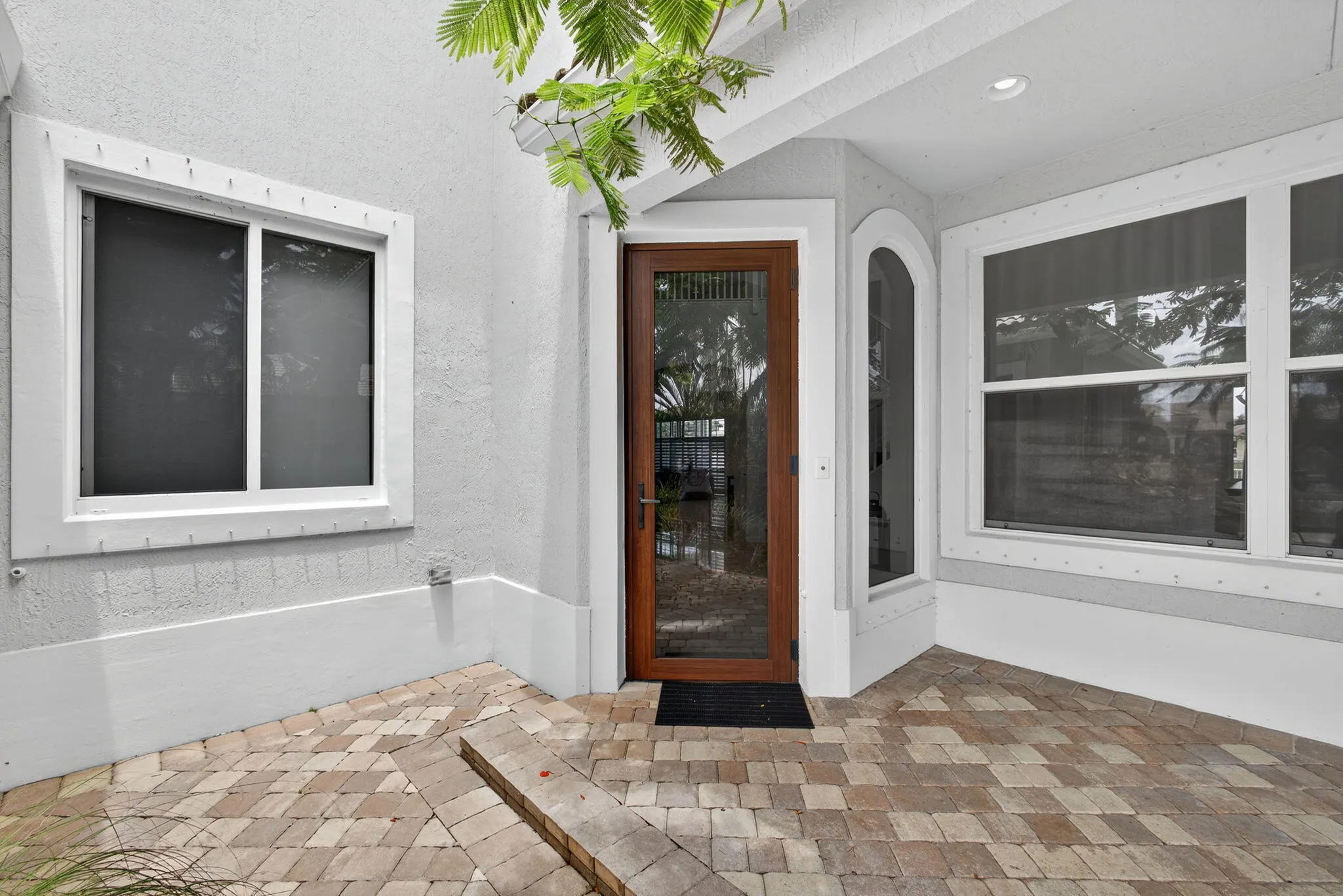 11587 MANATEE BAY Lane