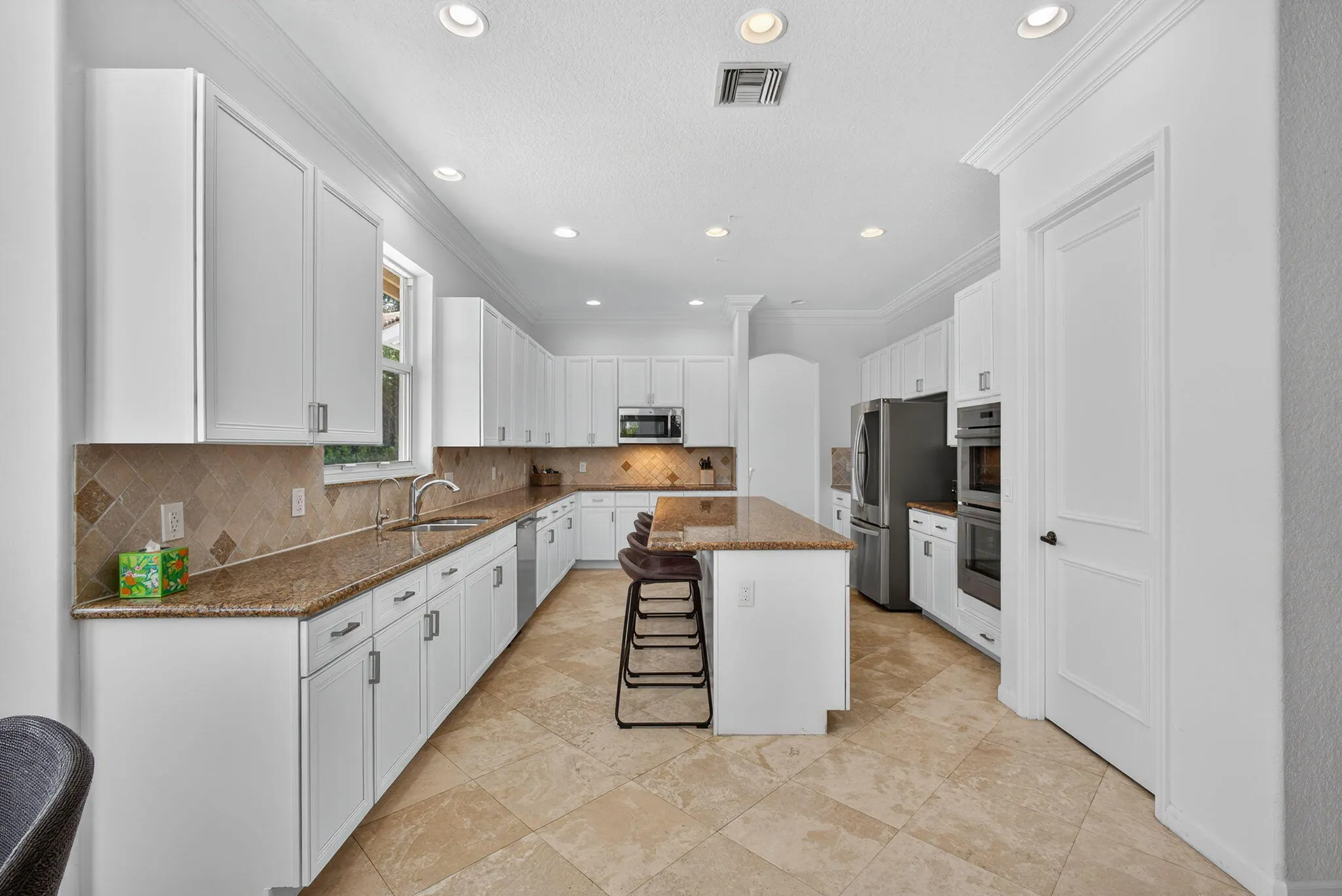 11587 MANATEE BAY Lane