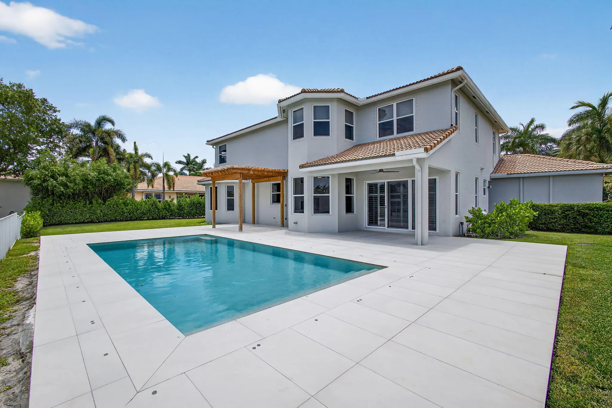 11587 MANATEE BAY Lane
