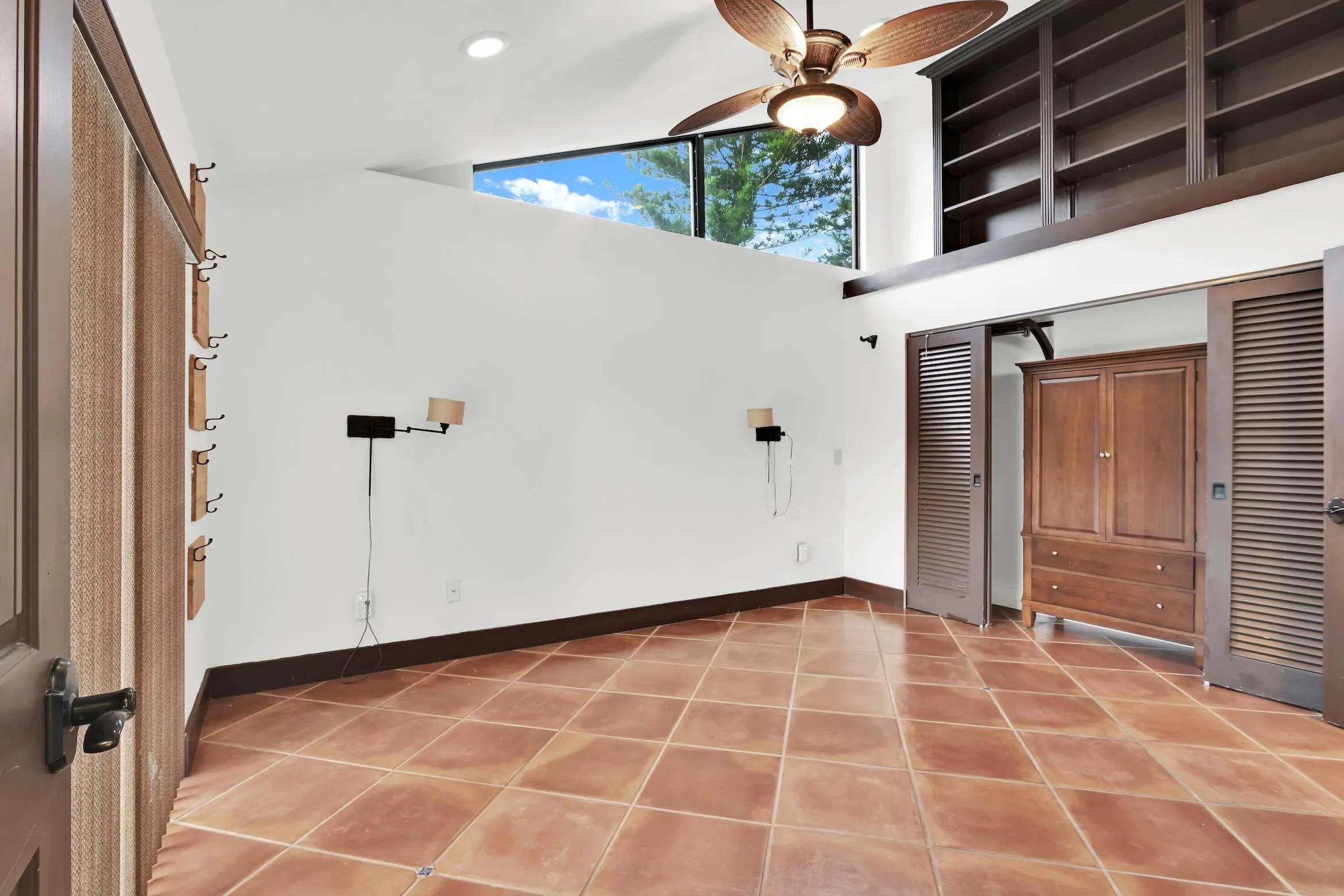 1219 PERIWINKLE Place