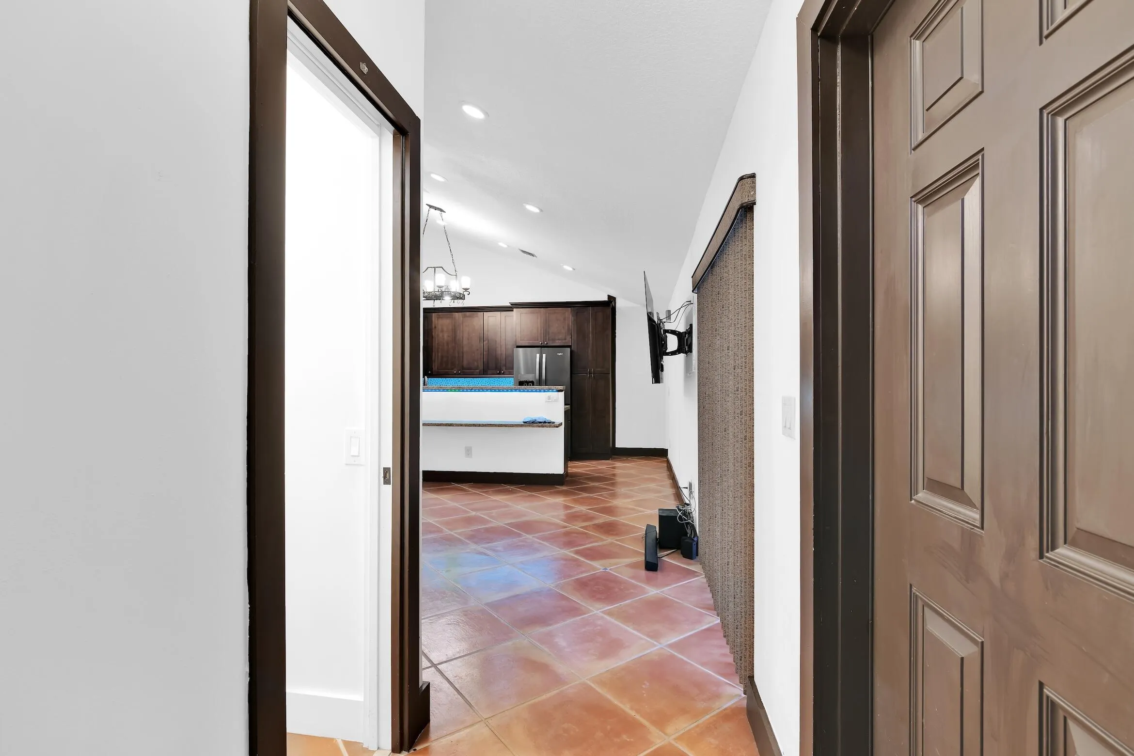 1219 PERIWINKLE Place